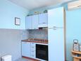 Prižba, Kitchen in the studio-apartment, WiFi.