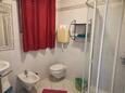 Mikulina Luka, Bathroom in the studio-apartment, WiFi.