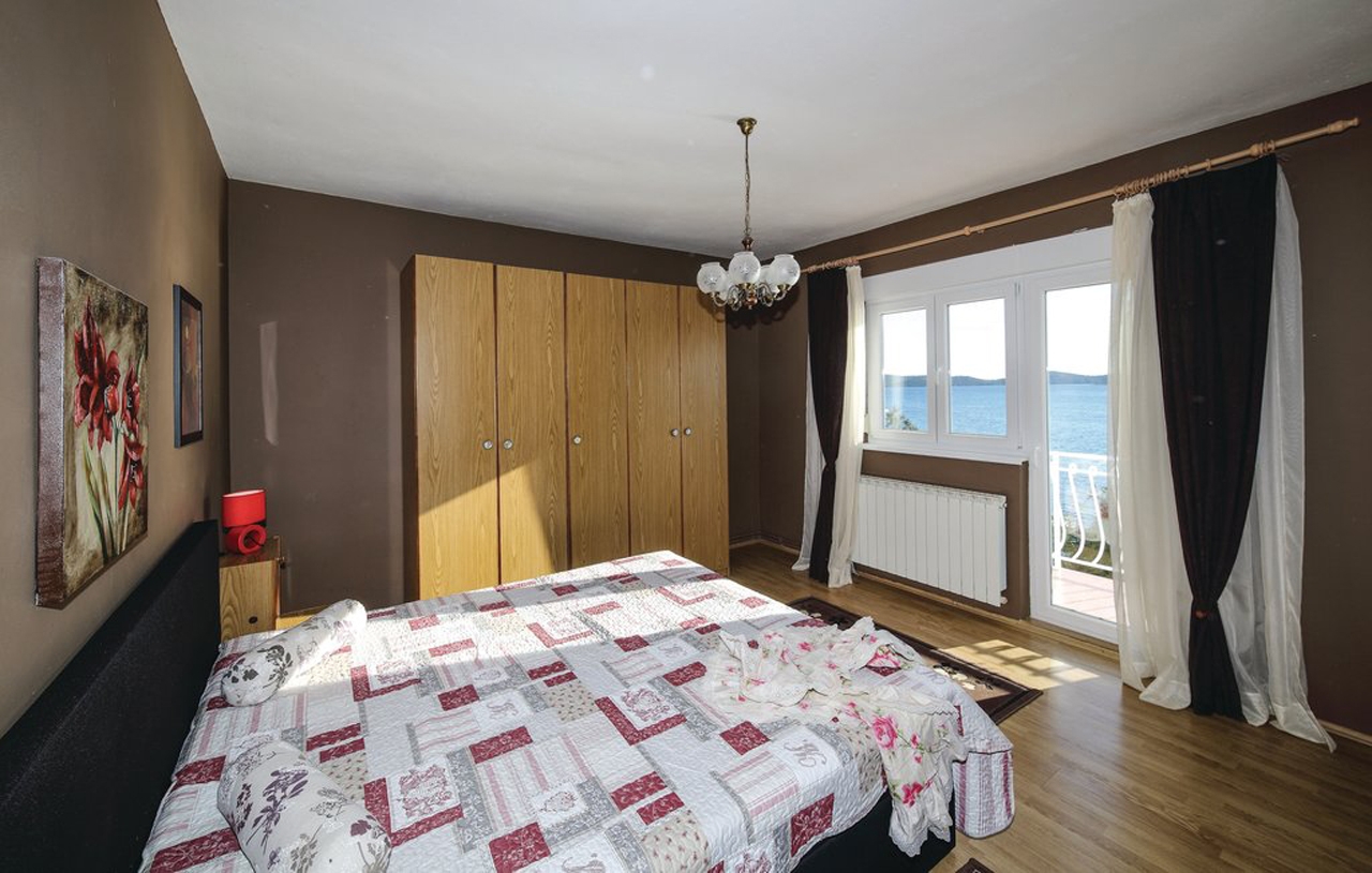 Top Šibenik Brodarica Top Šibenik Brodarica