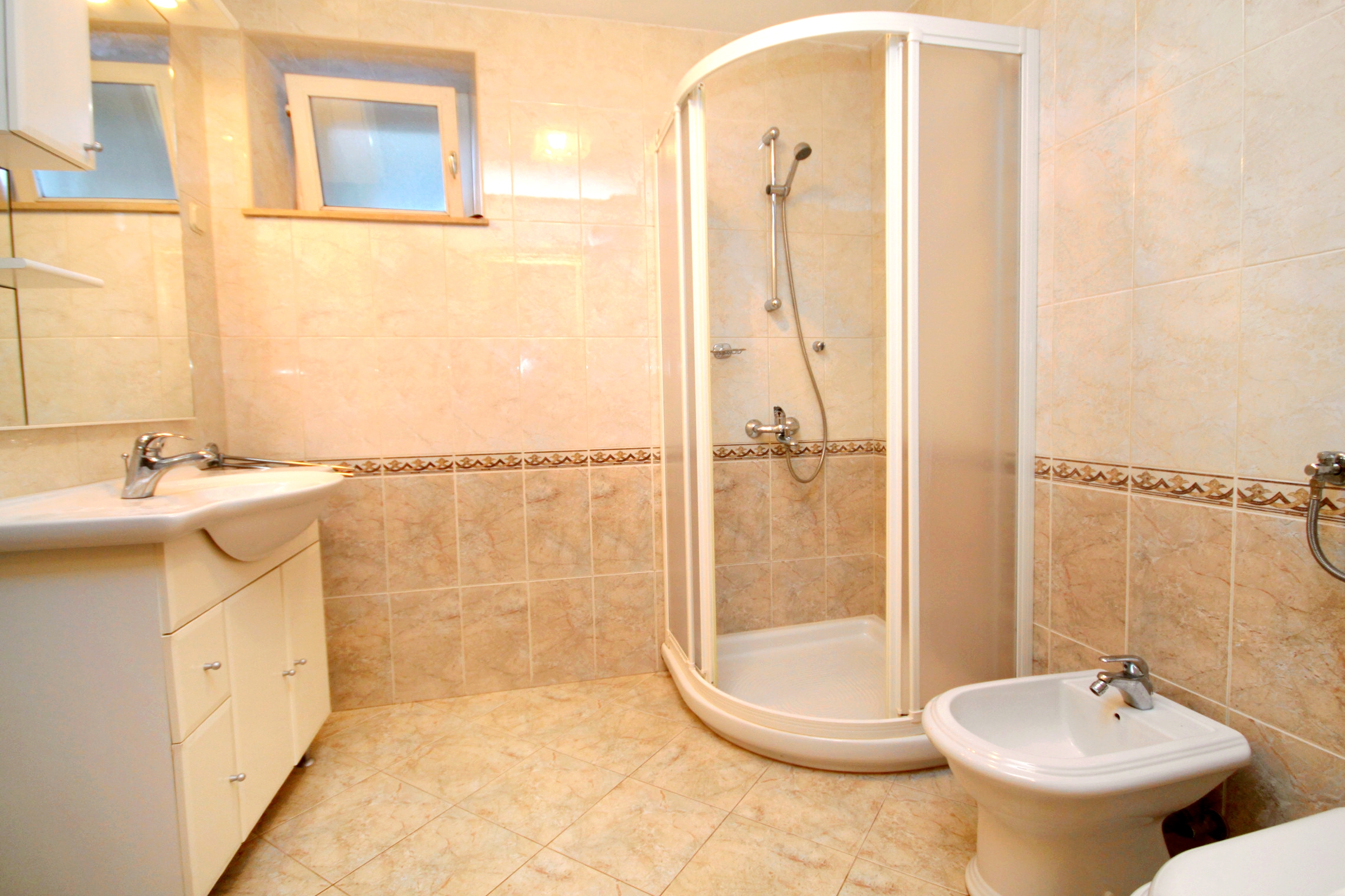 Three bedroom apartment with terrace and sea view Cove Vrbovica, Korčula  A-a