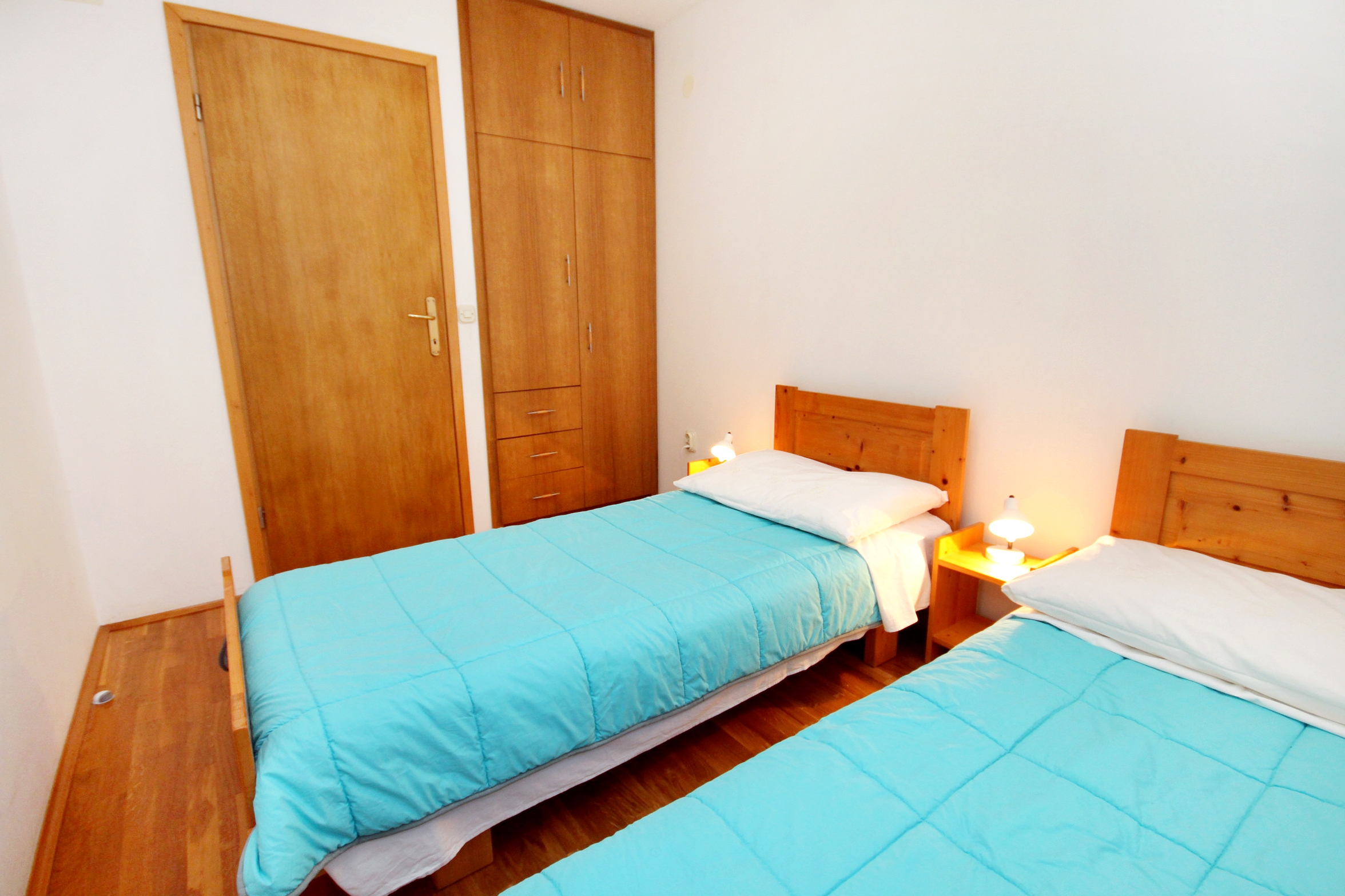 Three bedroom apartment with terrace and sea view Cove Vrbovica, Korčula  A-a