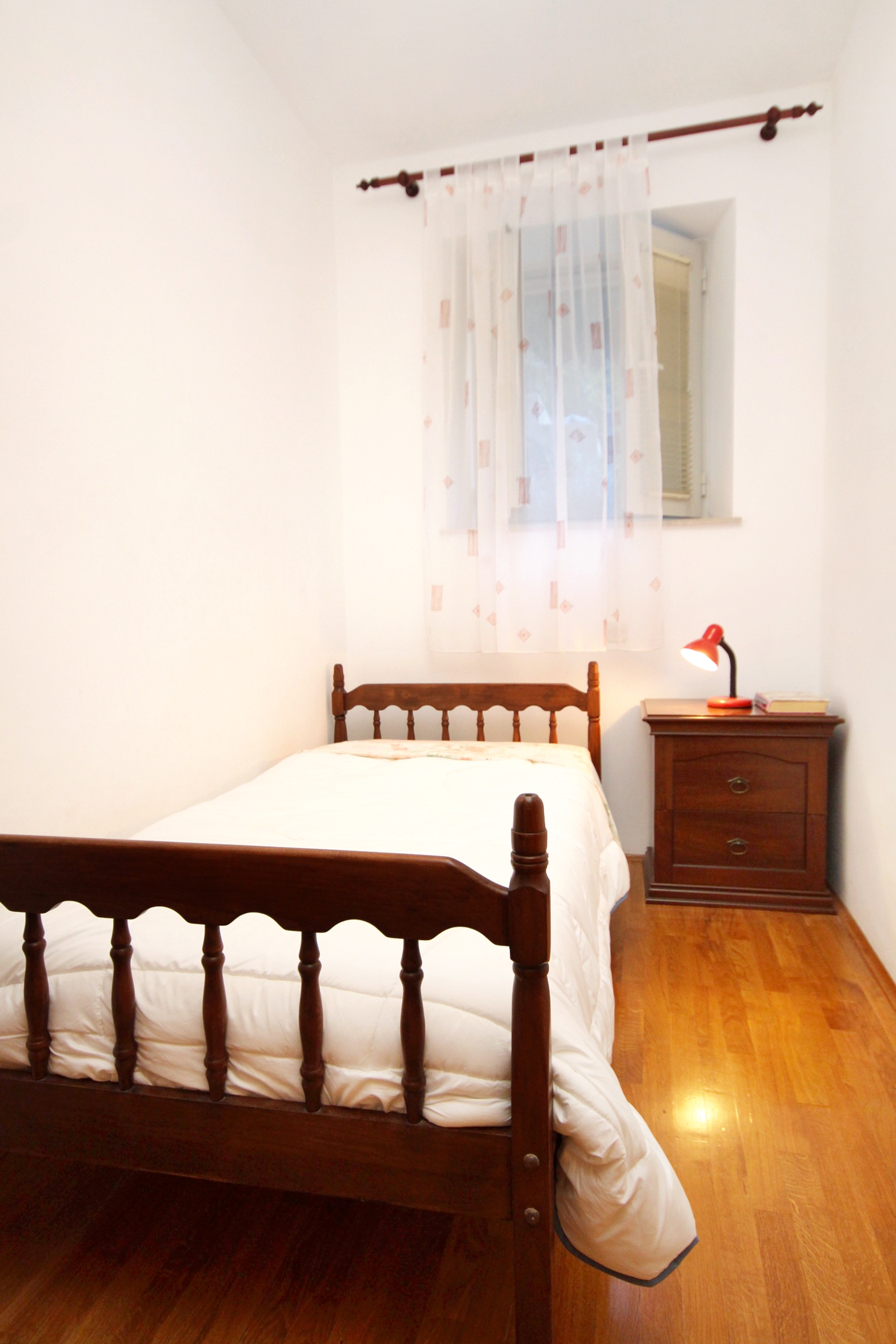 Three bedroom apartment with terrace and sea view Cove Vrbovica, Korčula  A-a