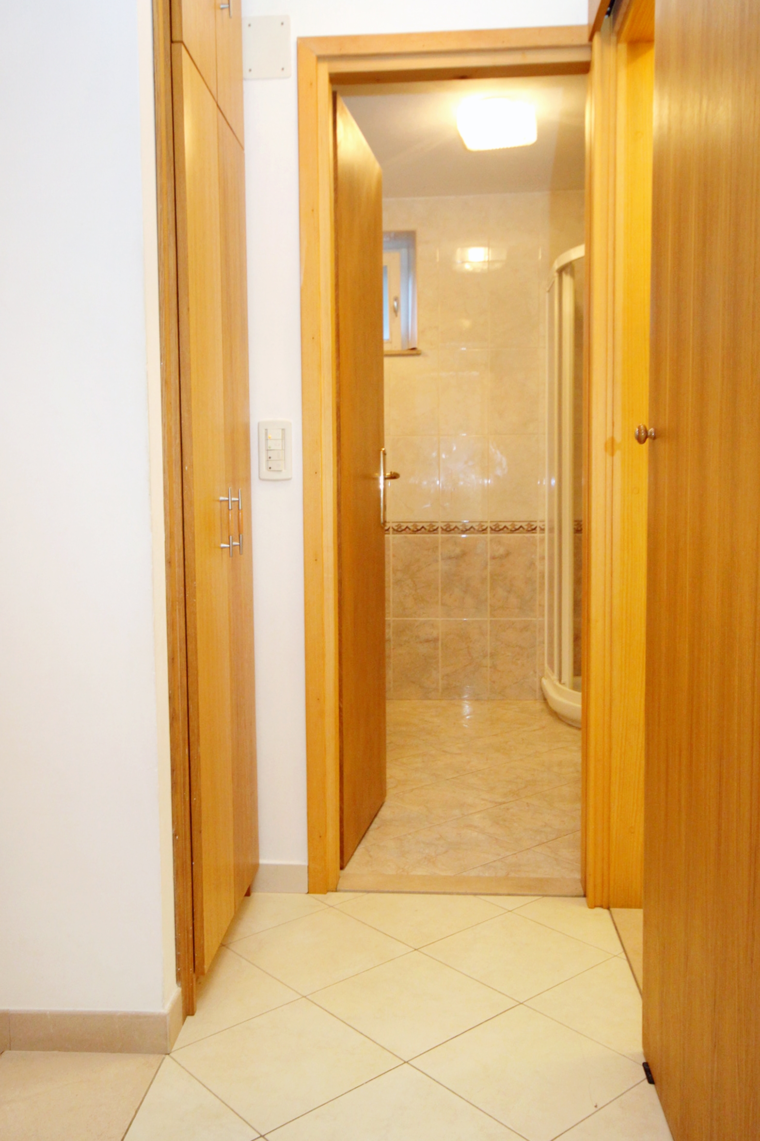 Three bedroom apartment with terrace and sea view Cove Vrbovica, Korčula  A-a