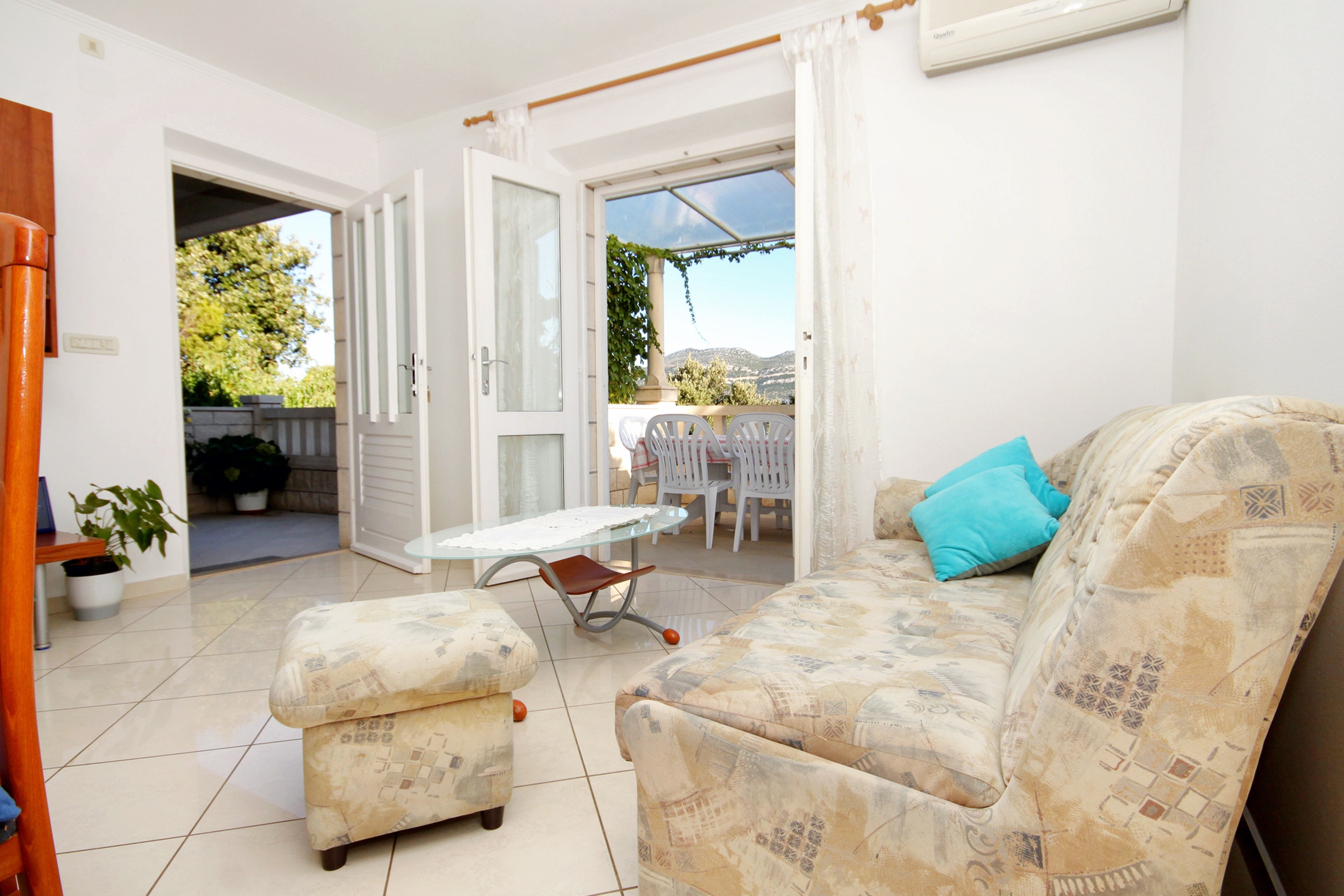 Three bedroom apartment with terrace and sea view Cove Vrbovica, Korčula (A-9225-a)