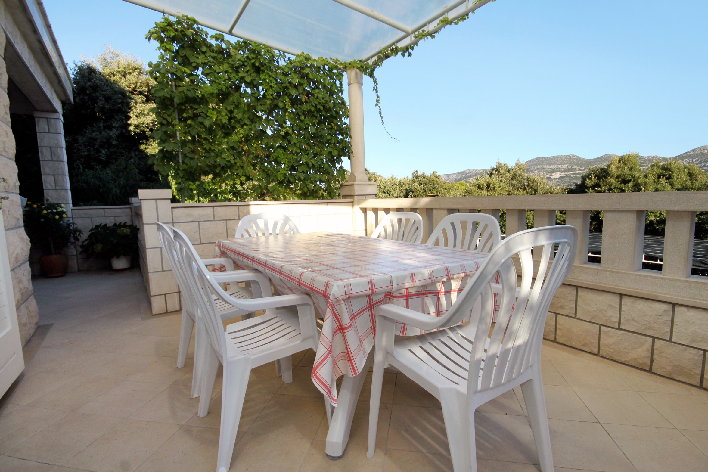 Three bedroom apartment with terrace and sea view Cove Vrbovica, Korčula  A-a
