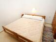 Vrbovica, Bedroom in the studio-apartment, (pet friendly) and WiFi.