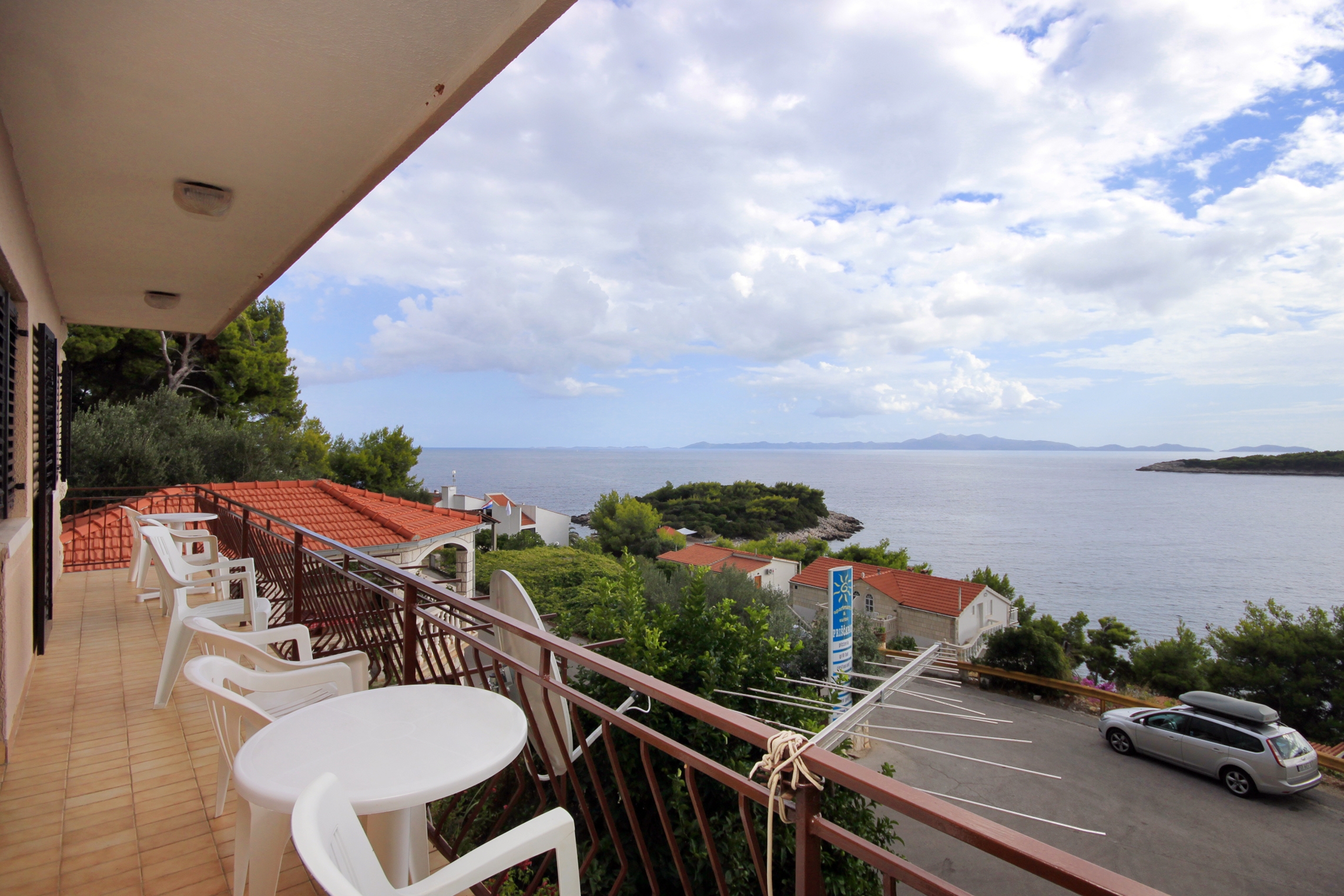 Four bedroom apartment with terrace and sea view Prižba, Korčula  A-d