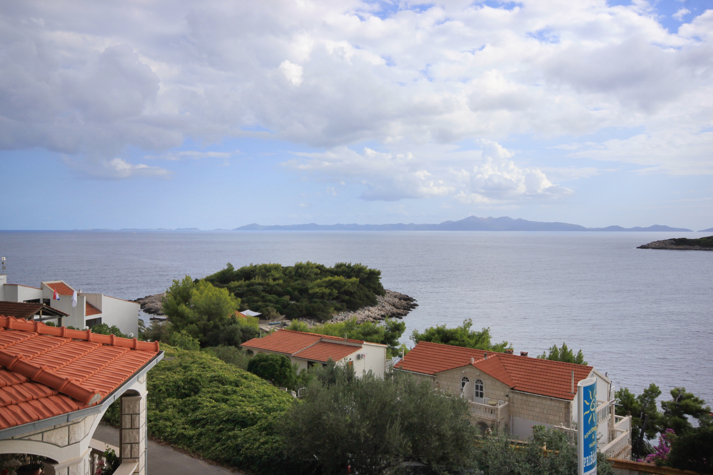 Four bedroom apartment with terrace and sea view Prižba, Korčula  A-d