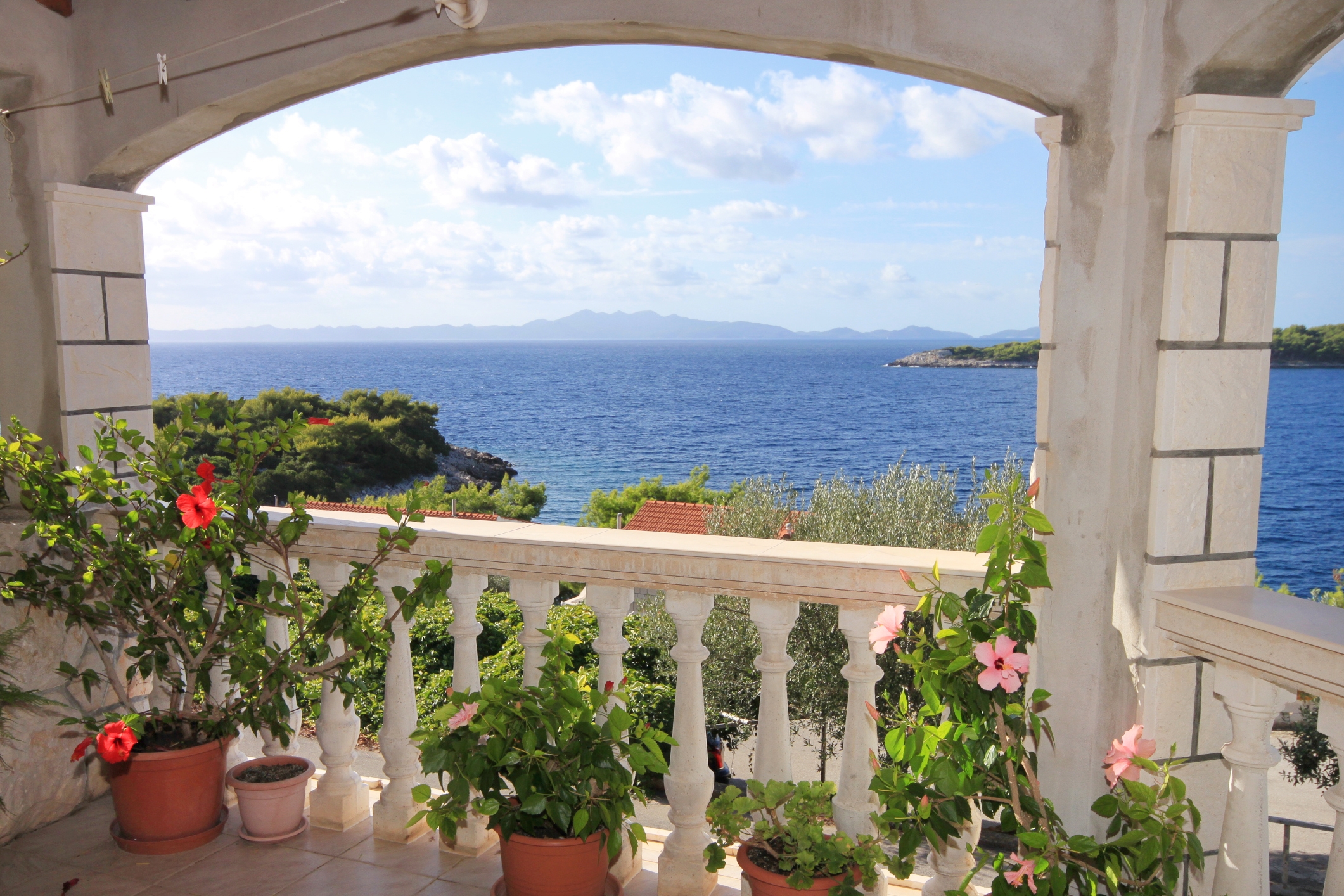 Four bedroom apartment with terrace and sea view Prižba, Korčula  A-d