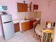 Salle à manger Gršćica, Salle à manger dans l’hébergement en type apartment, animaux acceptés.
