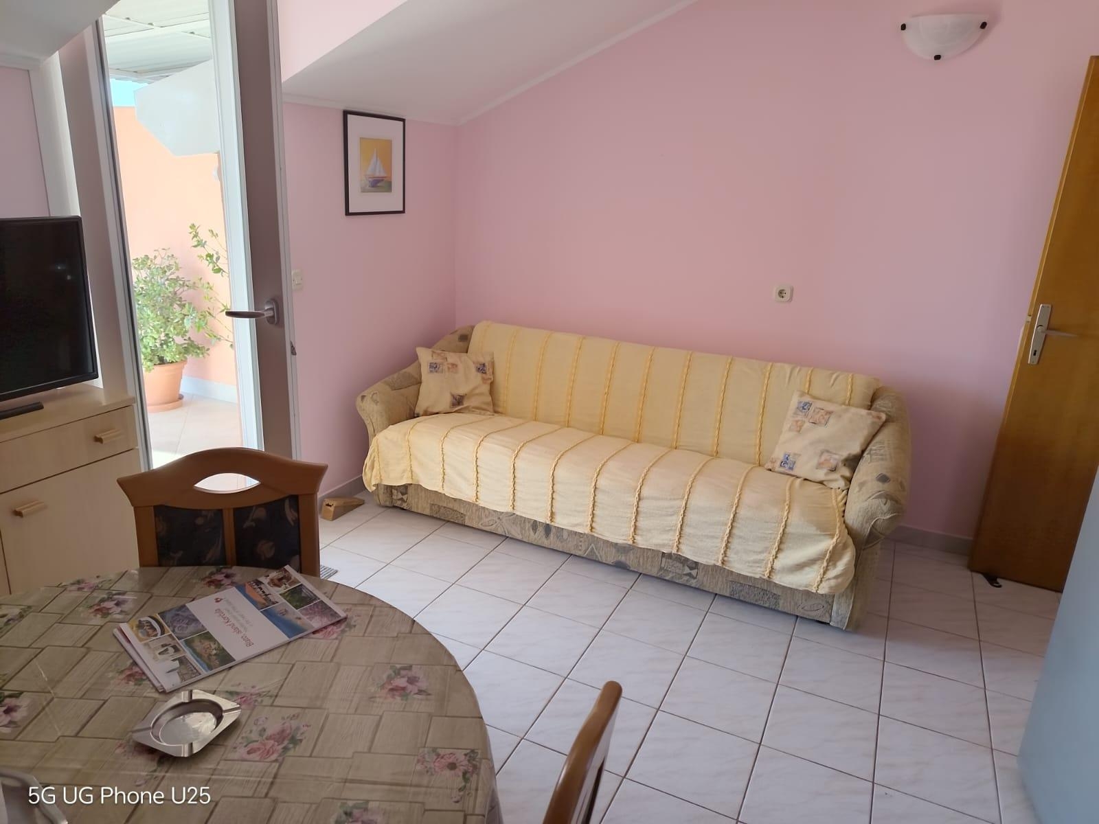 One bedroom apartment near beach Gršćica, Korčula (A-9228-b) One bedroom apartment near beach Gršćica, Korčula (A-9228-b)