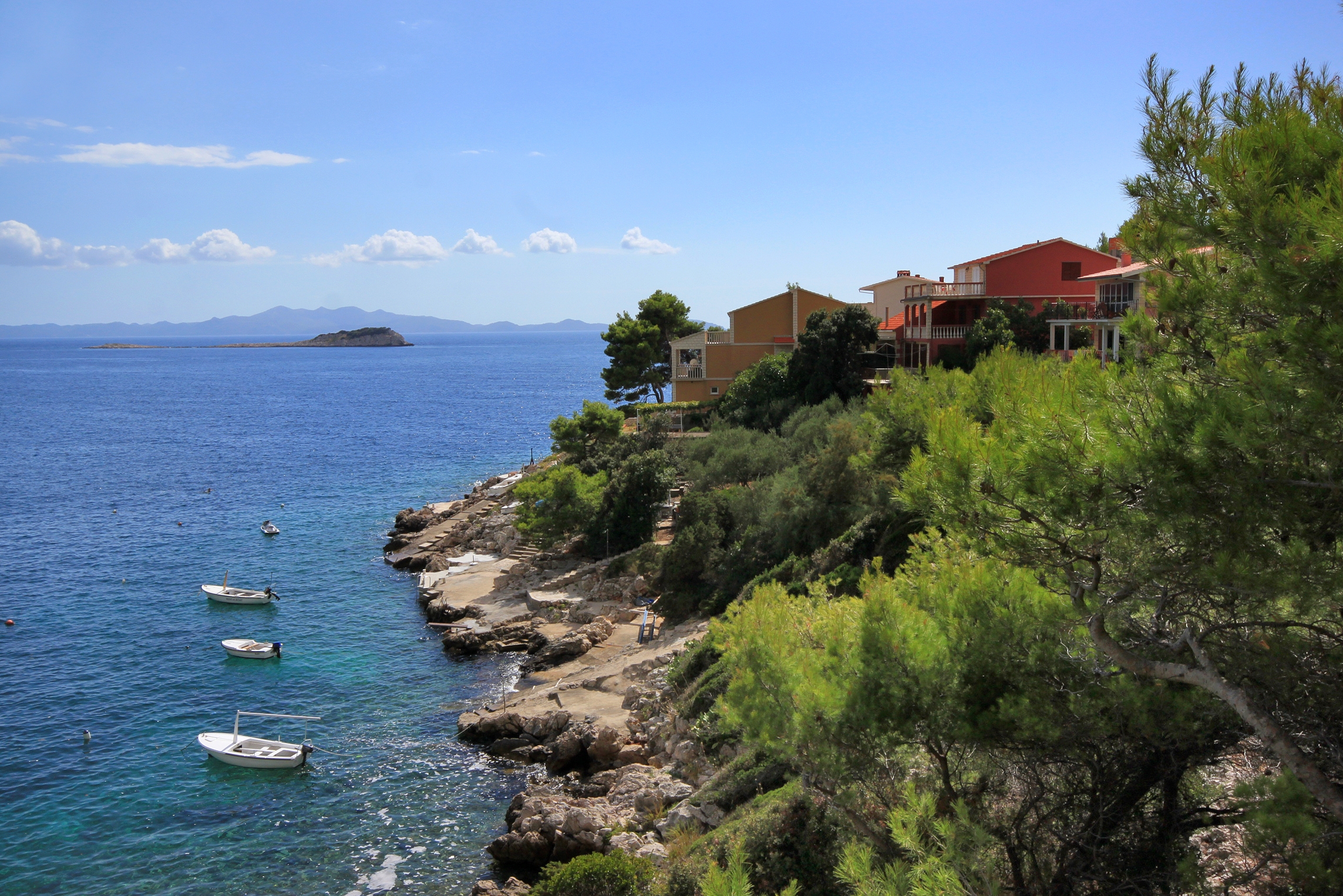 One bedroom apartment near beach Prižba, Korčula  A-a