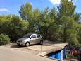 Parking lot Prižba, Korčula, Parking lot 9229 - Apartments near sea with rocky beach.