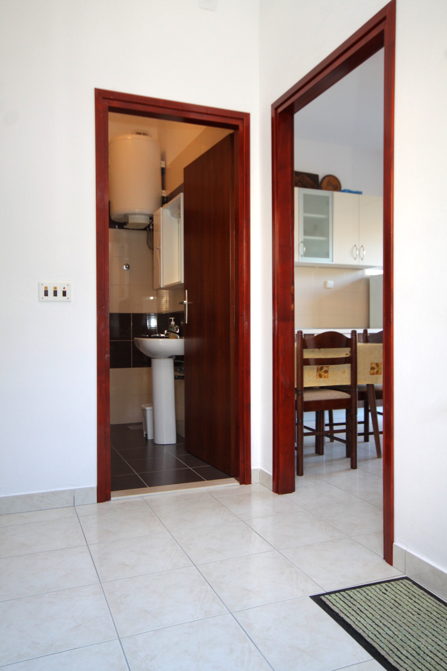 One bedroom apartment near beach Tri Žala, Korčula  A-a