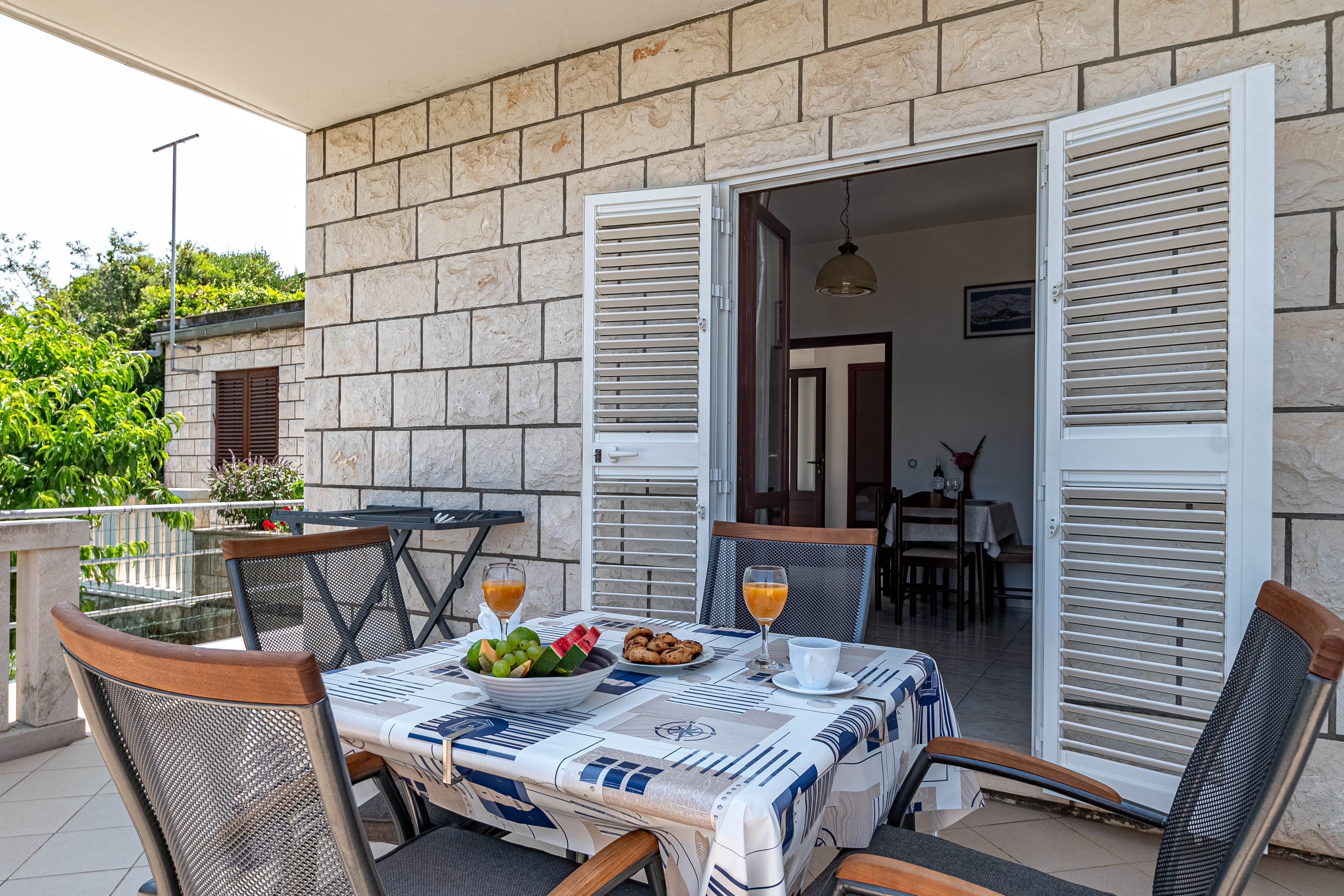 One bedroom apartment near beach Tri Žala, Korčula  A-a