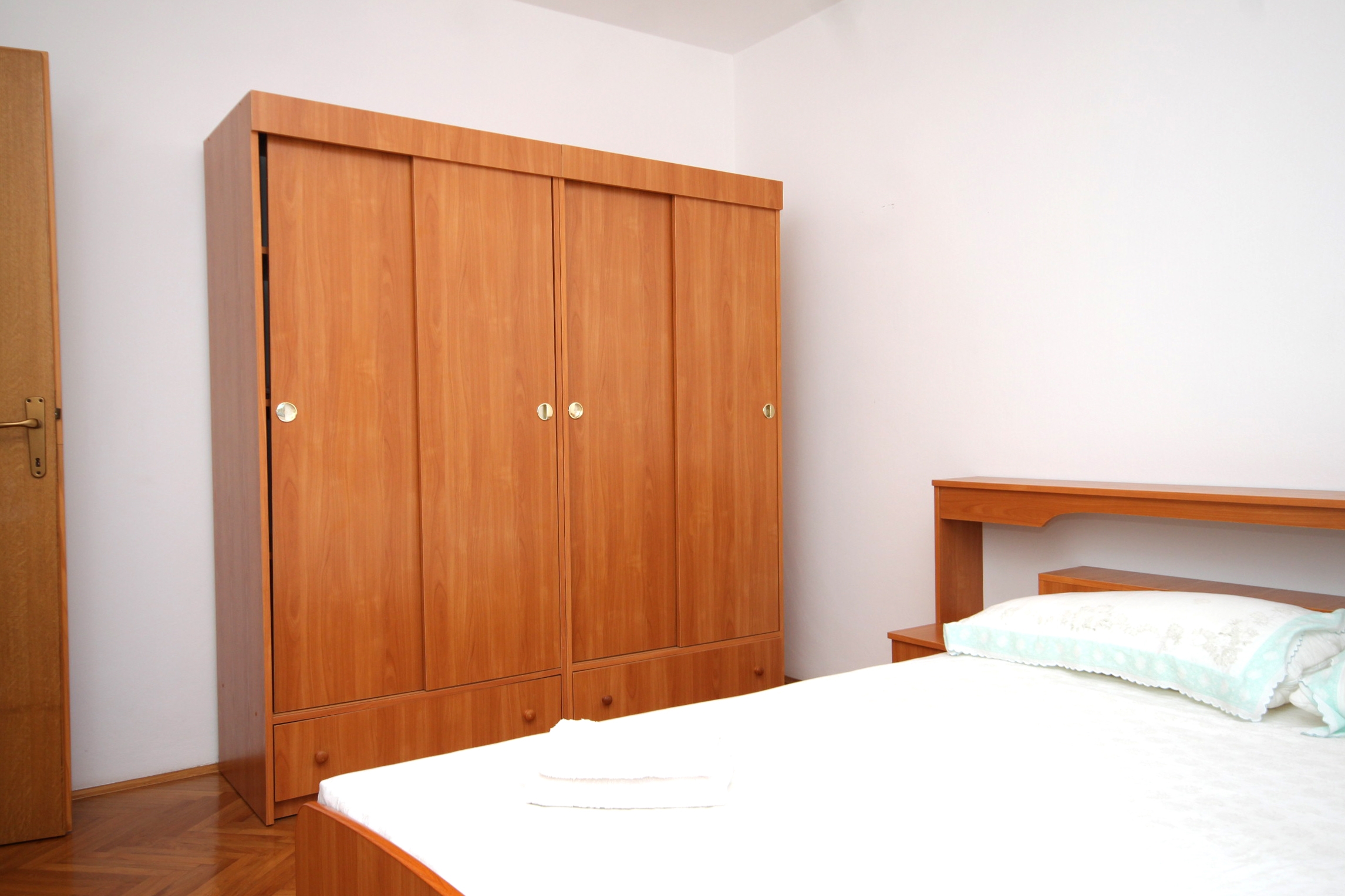 Three bedroom apartment near beach Tri Žala, Korčula  A-d