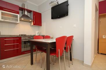 Dining room Zavalatica, Dining room in the apartment, dopusteni kucni ljubimci i WIFI.