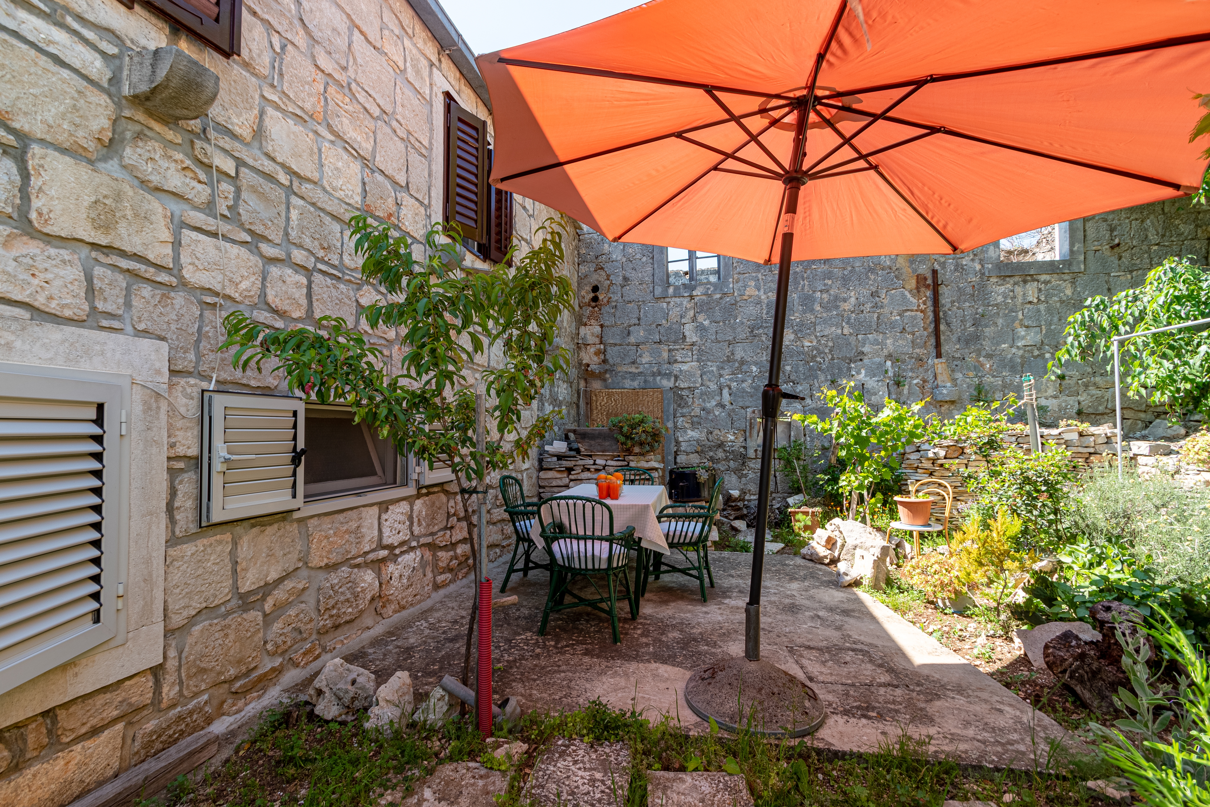 Two bedroom apartment with terrace Žrnovo, Korčula  A-a