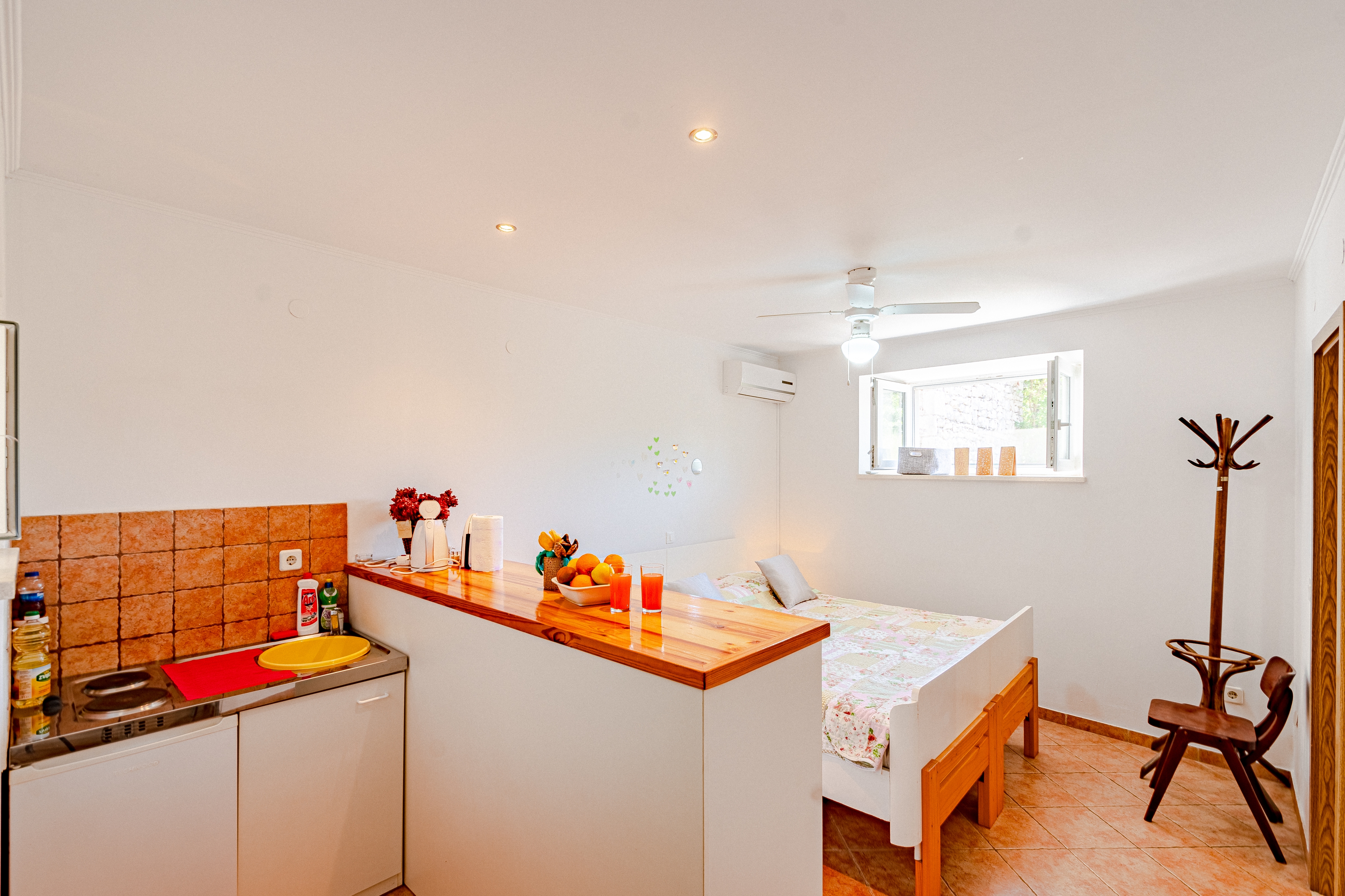 Studio flat with terrace Žrnovo, Korčula (AS-9239-a)