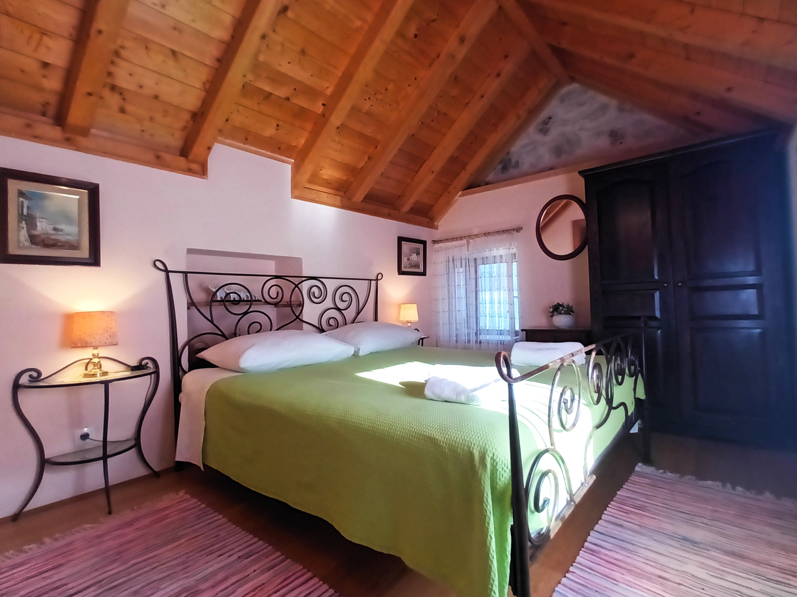Two bedroom apartment with terrace Komiža, Vis  A-a