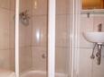Bathroom 1 Komiža, Bathroom 1 in the apartment, WiFi.