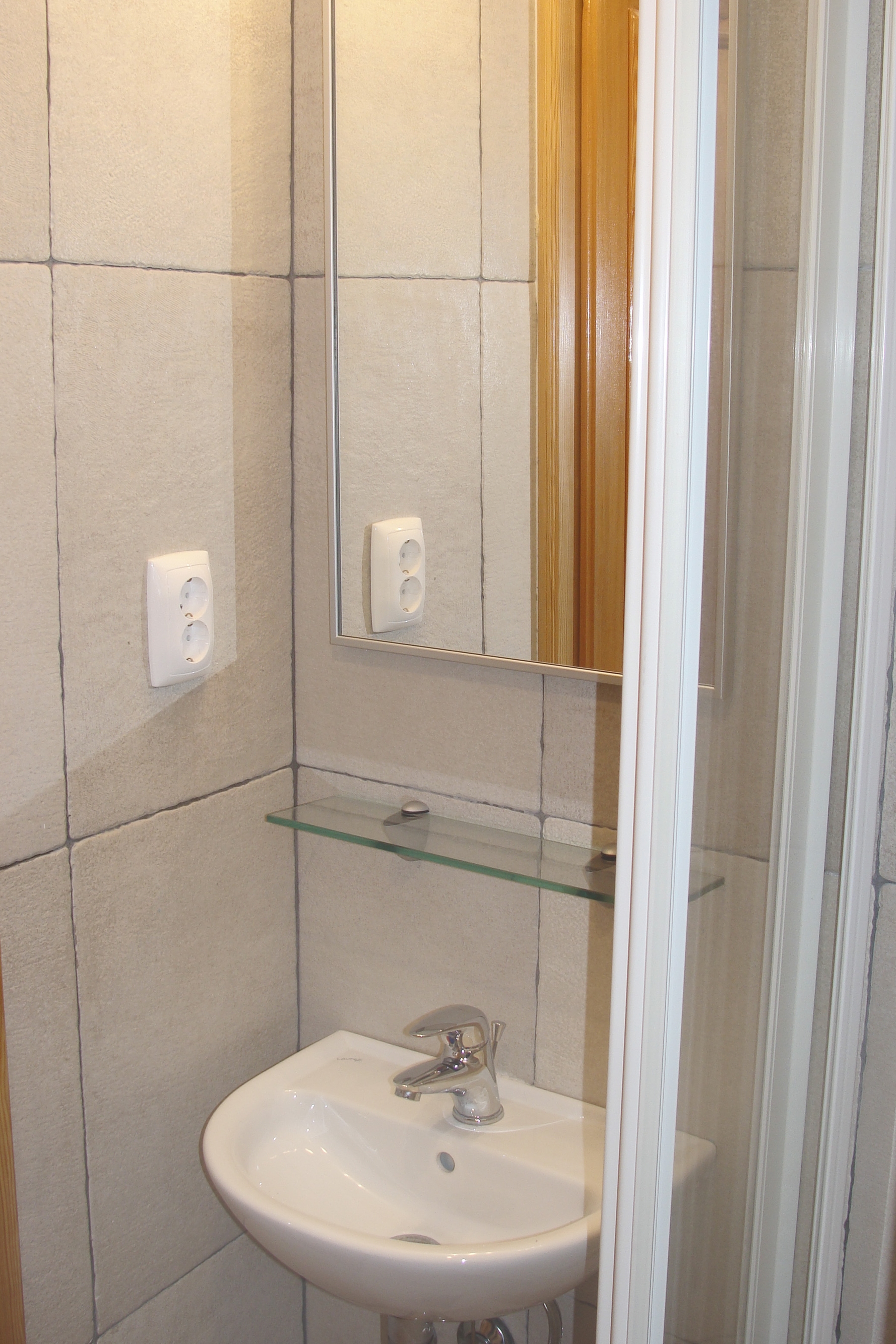 Two bedroom apartment with terrace Komiža, Vis  A-b