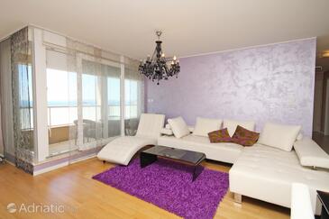 Living room Split, Living room in the apartment, dostupna klima i WIFI.