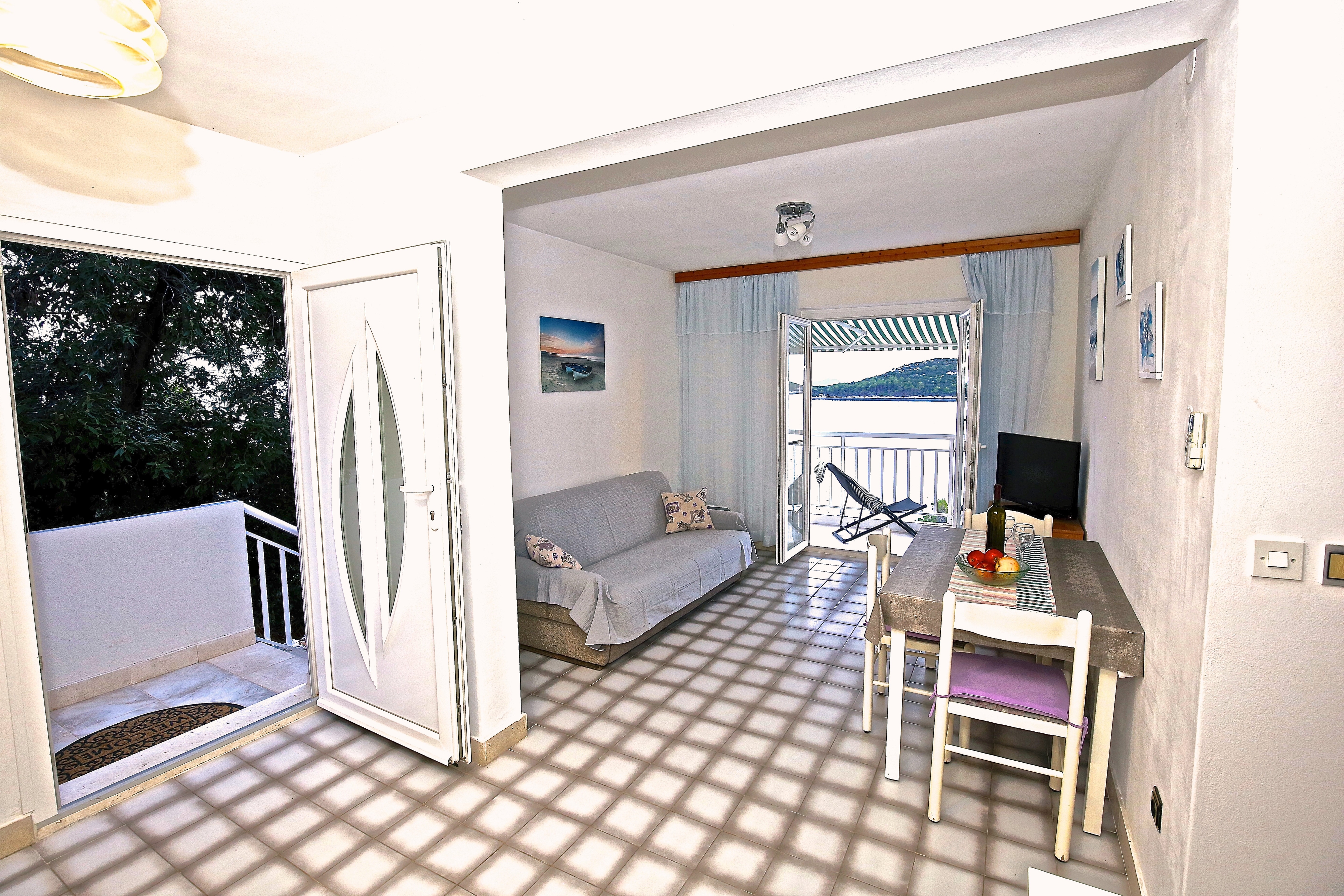 One bedroom apartment near beach Prižba, Korčula (A-9255-a) One bedroom apartment near beach Prižba, Korčula (A-9255-a)