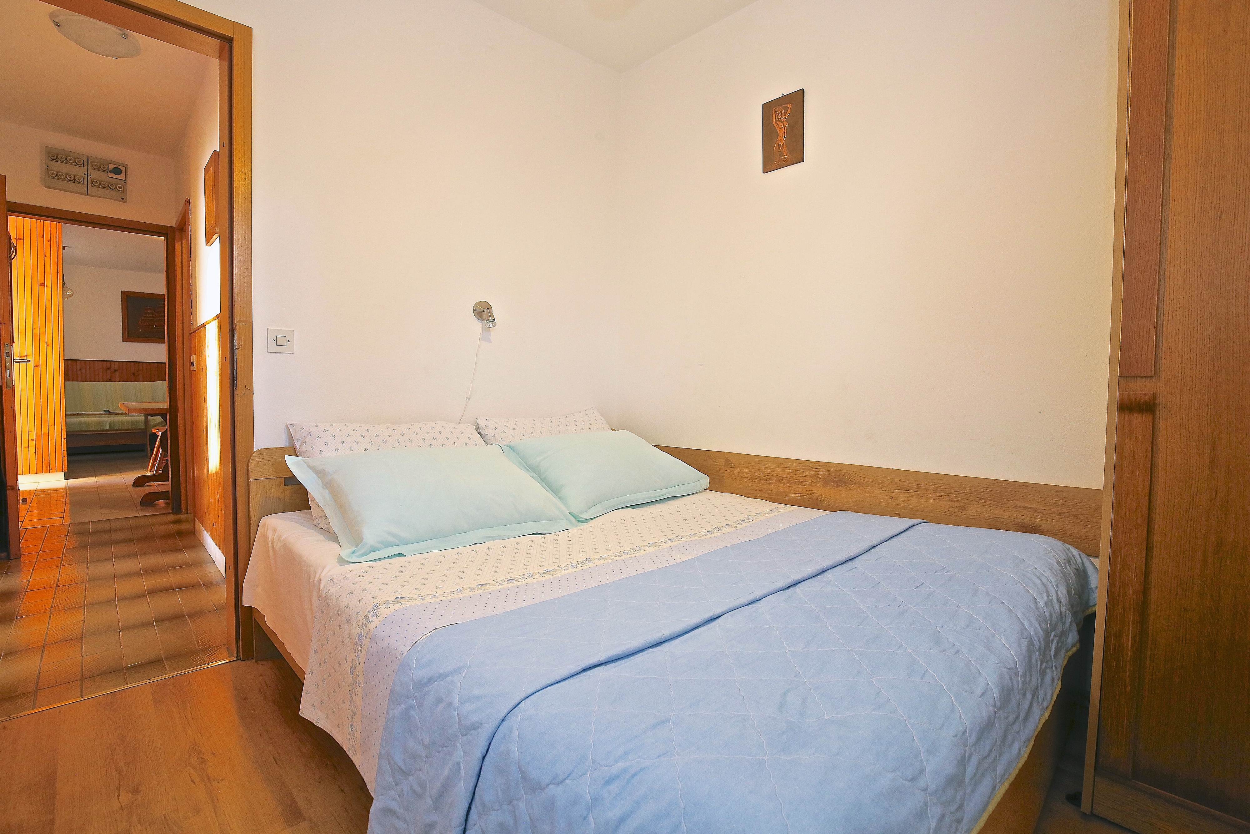 Three bedroom apartment near beach Prižba, Korčula  A-c