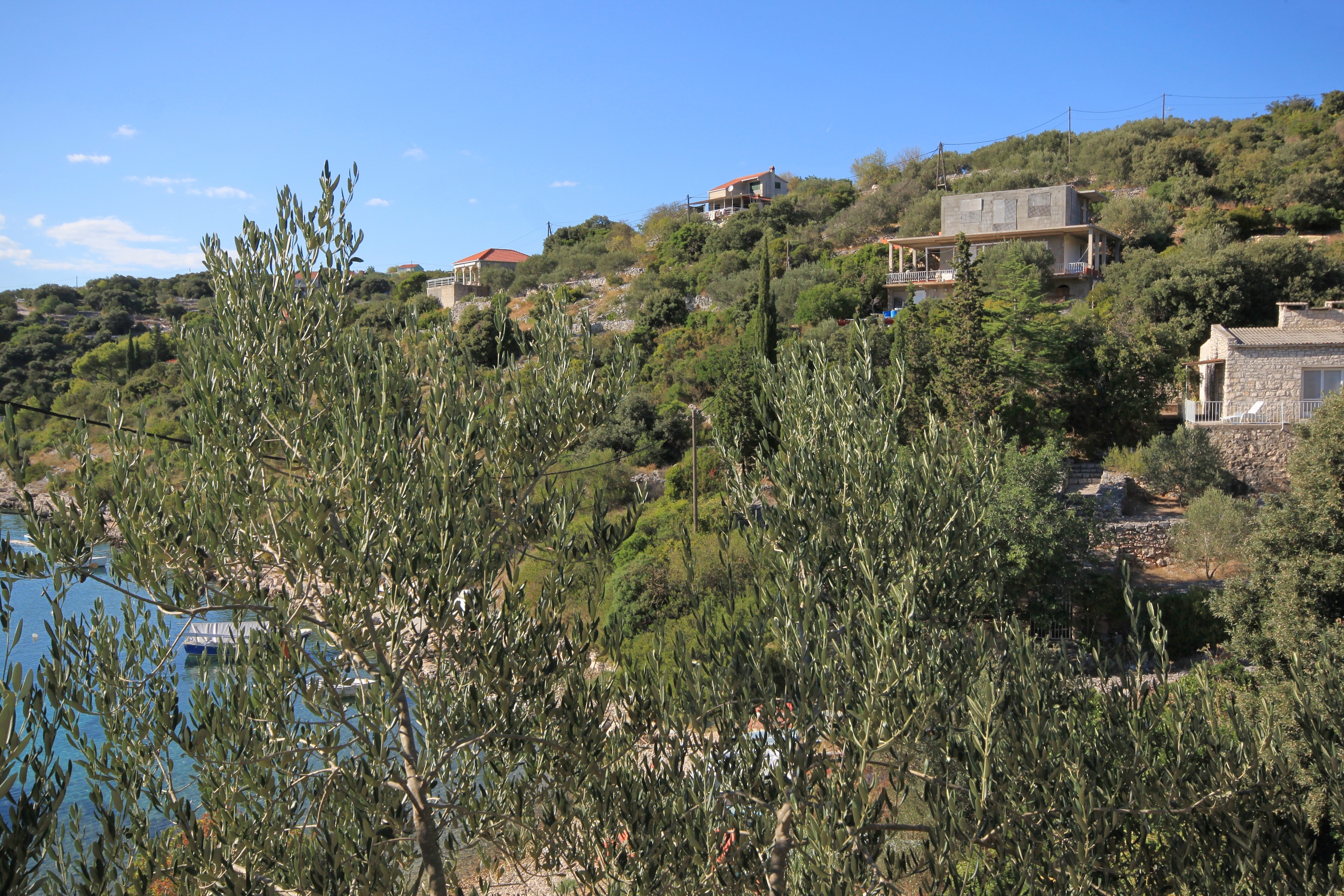 Two bedroom apartment near beach Cove Stratinčica, Korčula  A-a