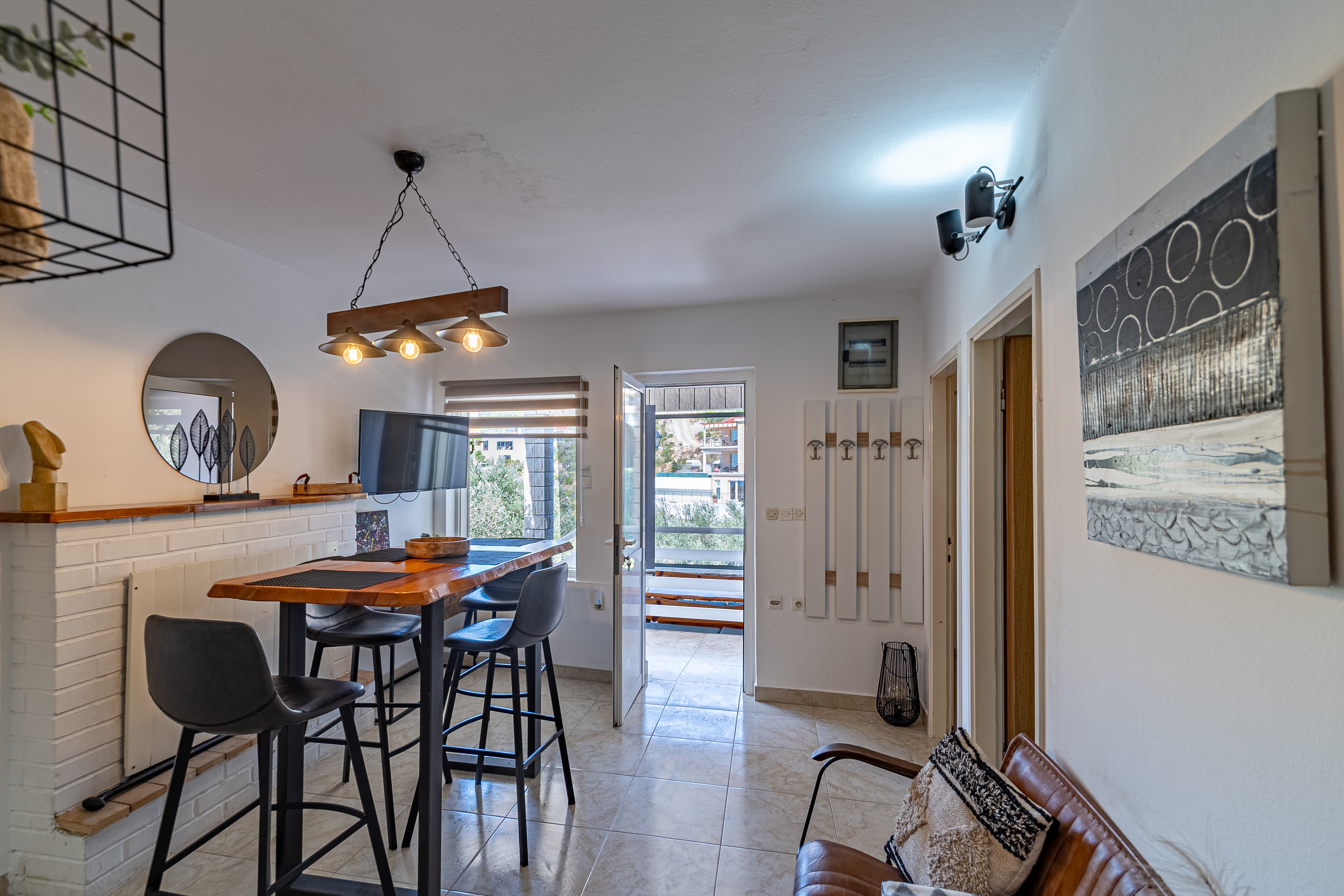 Comfortable and spacious house near beach Cove Stratinčica, Korčula  K