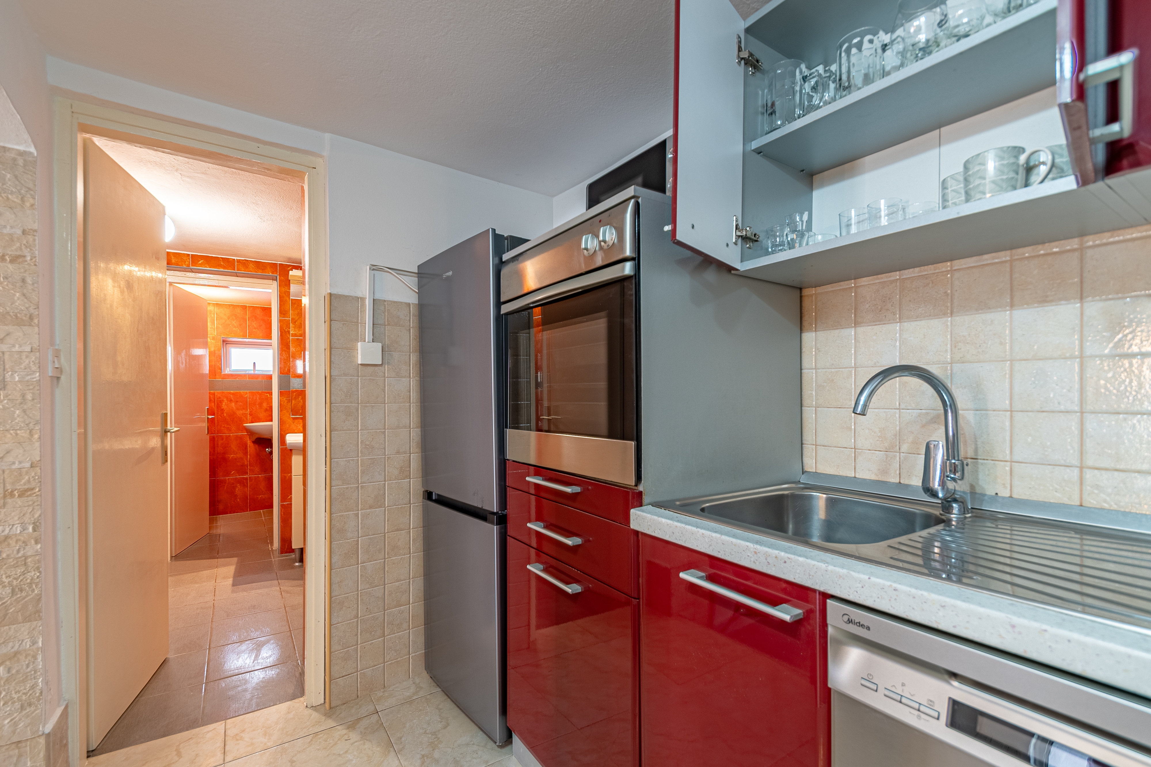 Comfortable and spacious house near beach Cove Stratinčica, Korčula  K