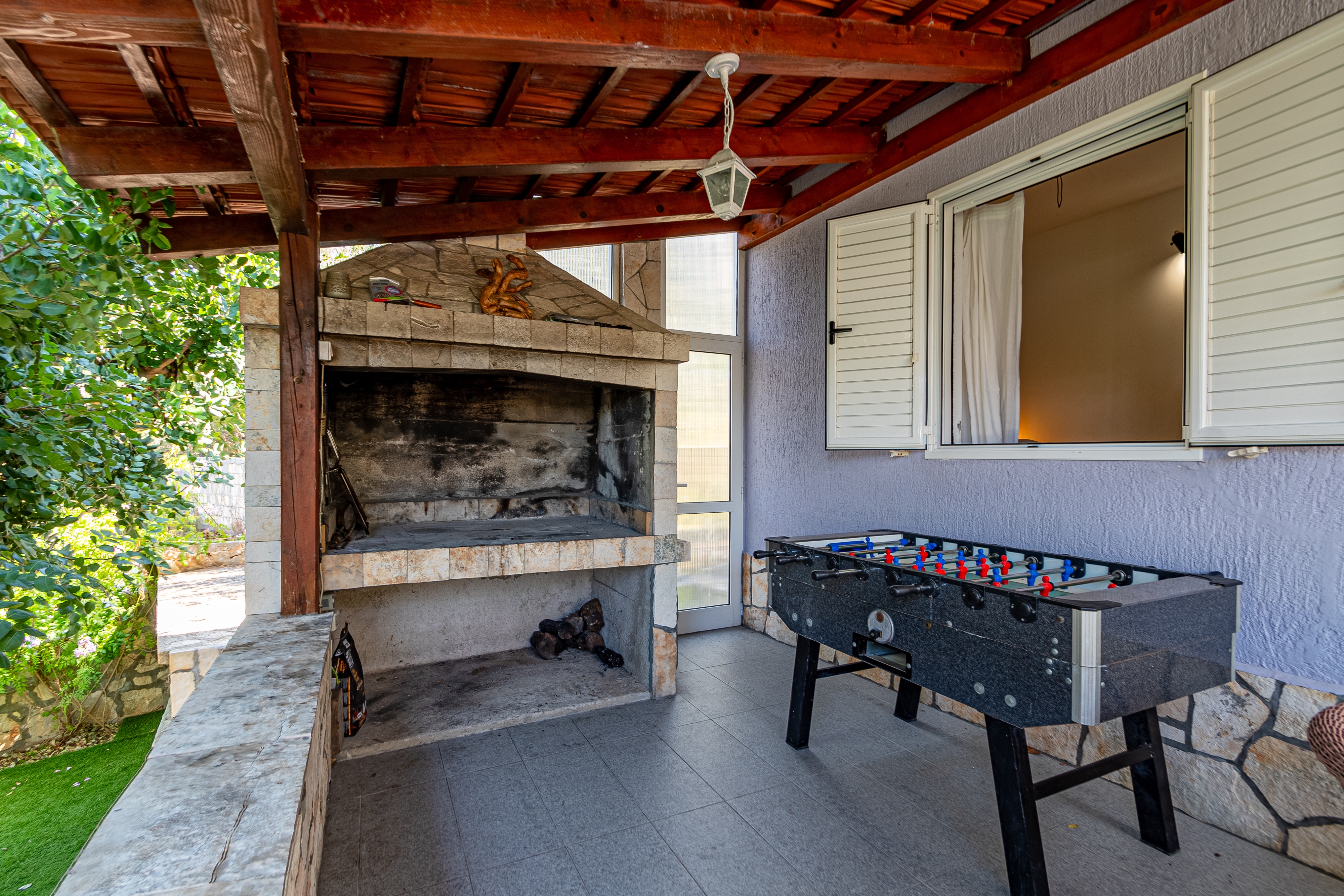 Comfortable and spacious house near beach Cove Stratinčica, Korčula  K