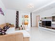 Living room Brna - Vinačac, Living room in the house, air condition available and WiFi.
