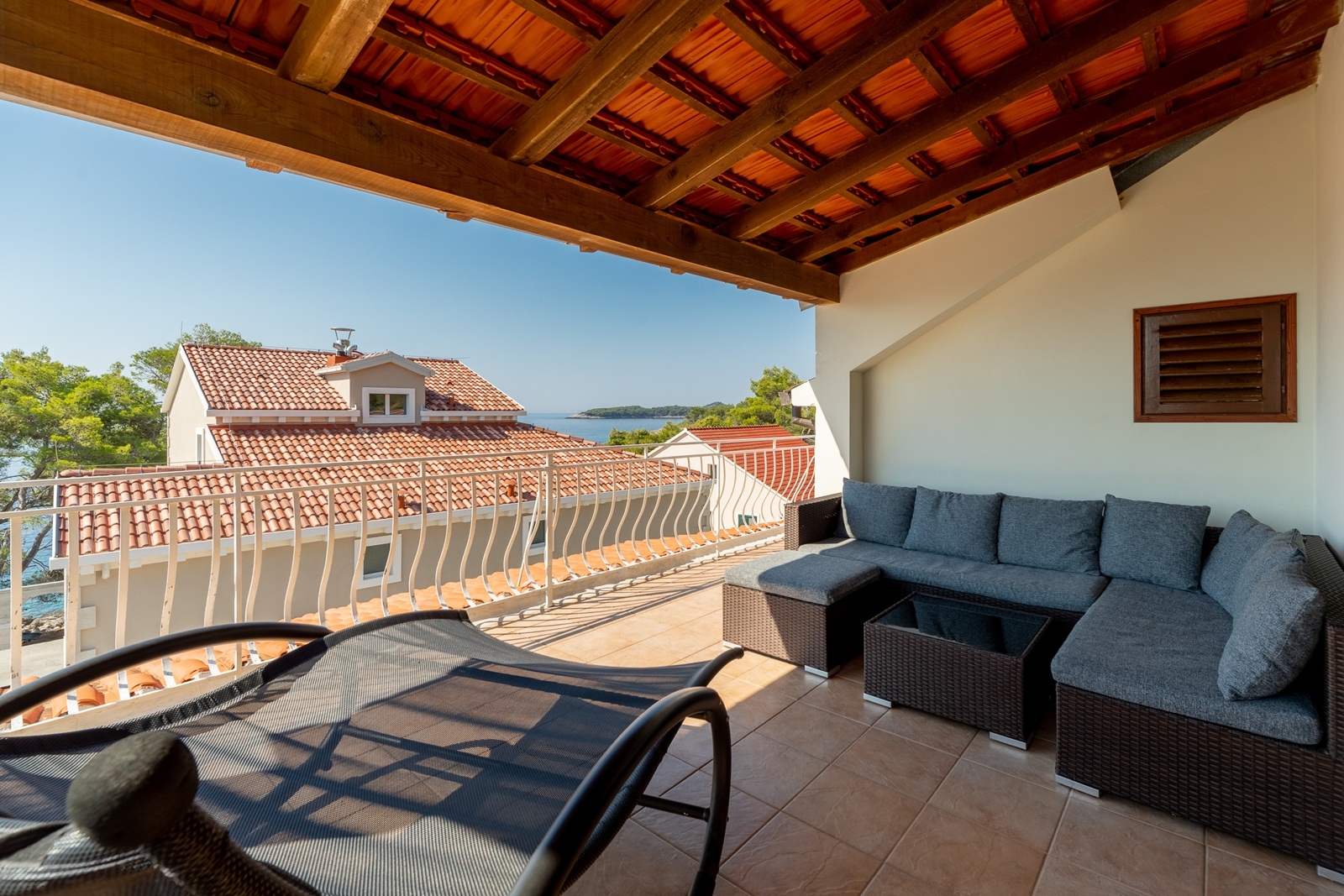 Comfortable and spacious house near beach Brna - Vinačac, Korčula  K