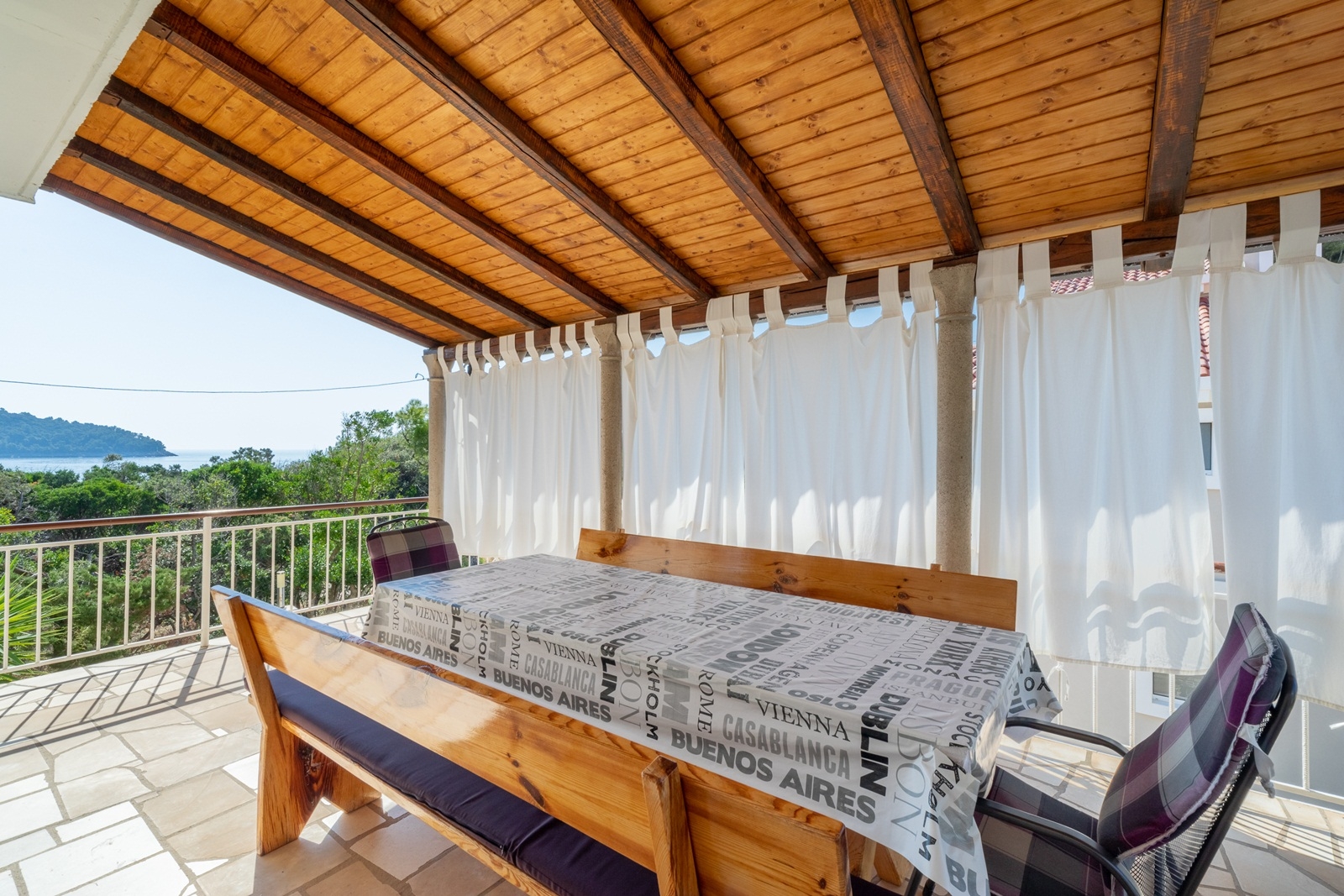 Comfortable and spacious house near beach Brna - Vinačac, Korčula  K
