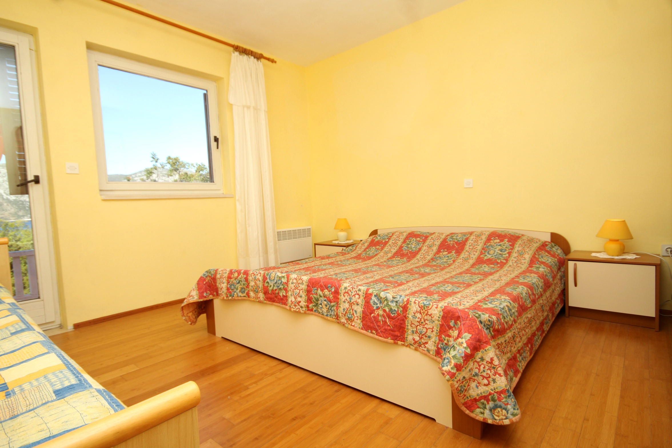 Three bedroom apartment with terrace and sea view Kneža, Korčula  A-a