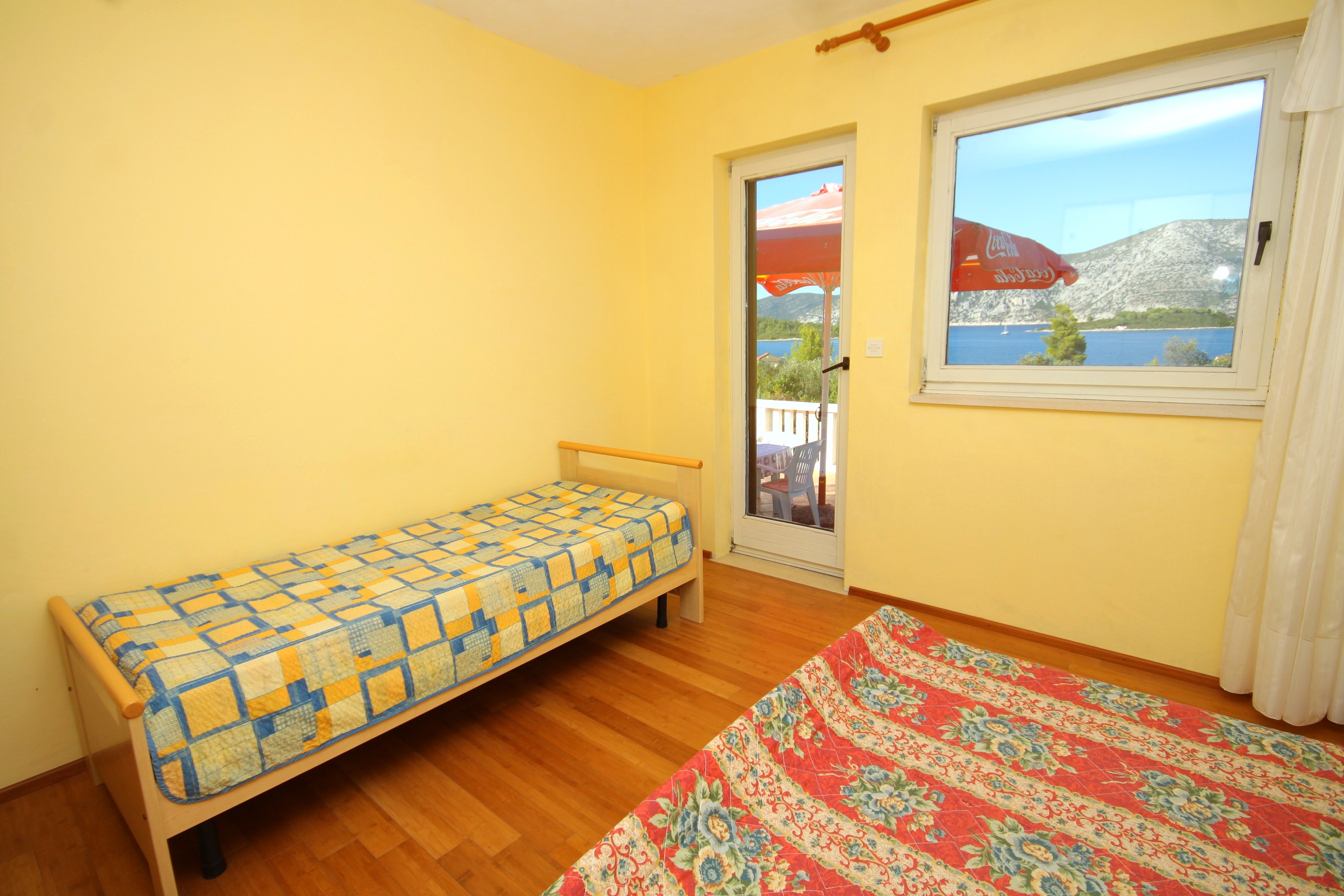 Three bedroom apartment with terrace and sea view Kneža, Korčula  A-a