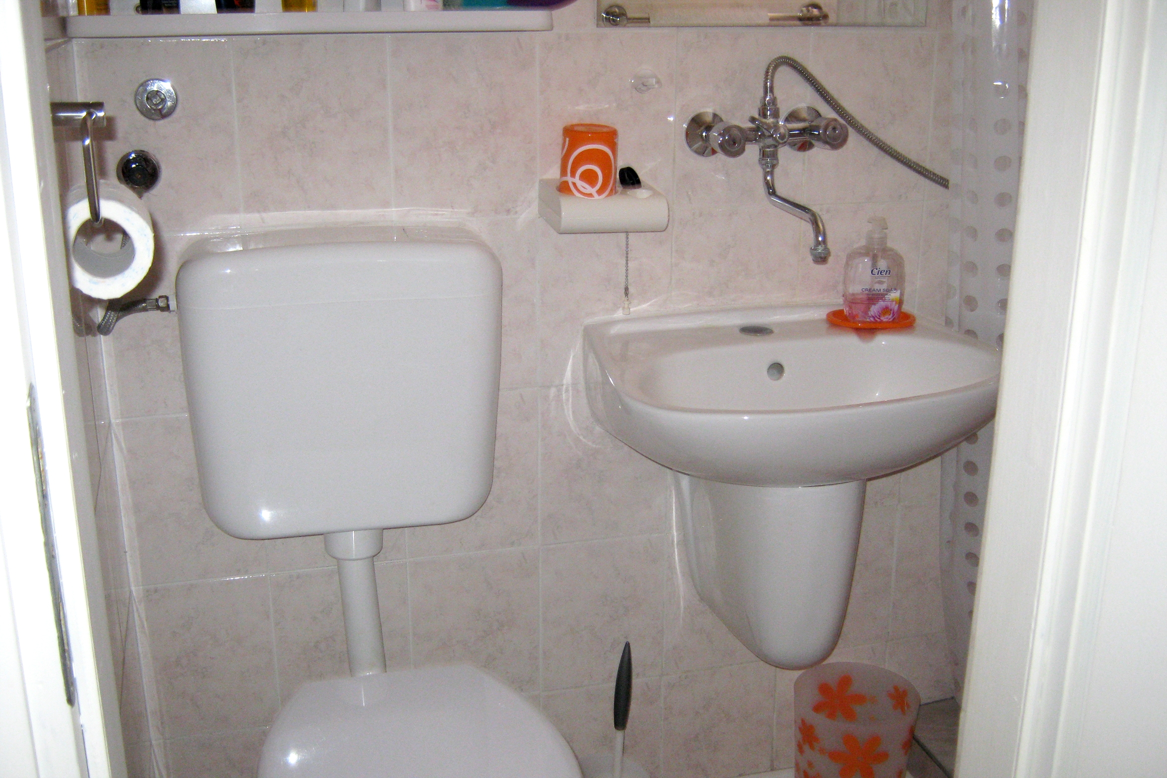 Four-bedroom apartment with terrace Vodice  A-a