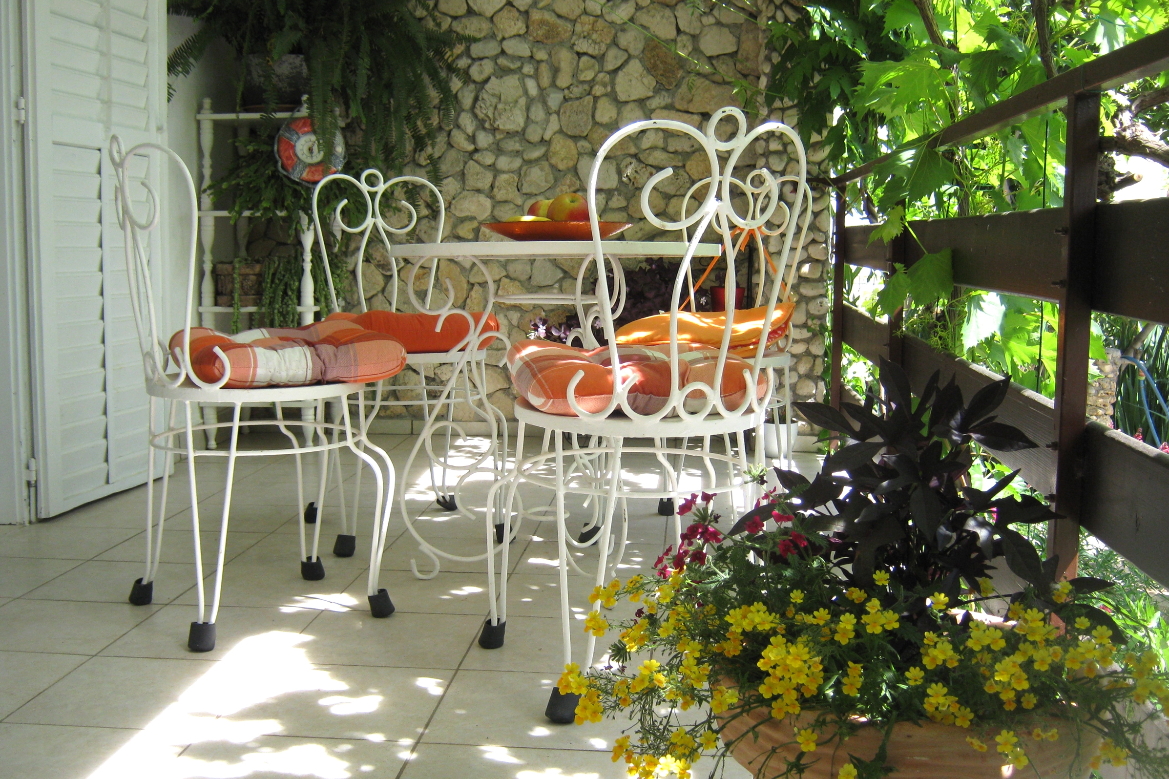 Four-bedroom apartment with terrace Vodice  A-a