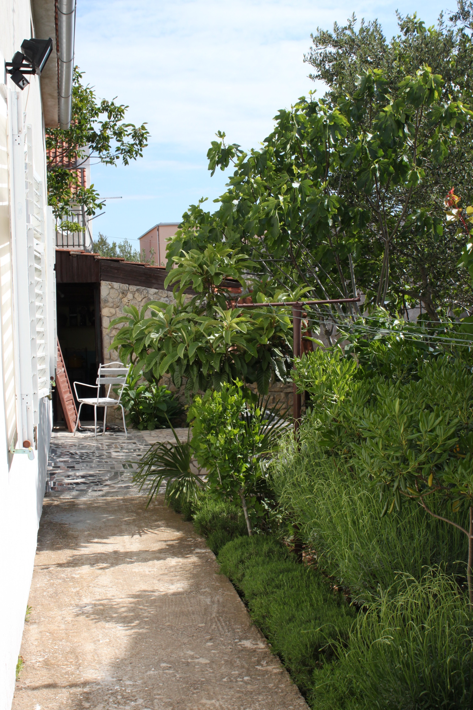 Four-bedroom apartment with terrace Vodice  A-a