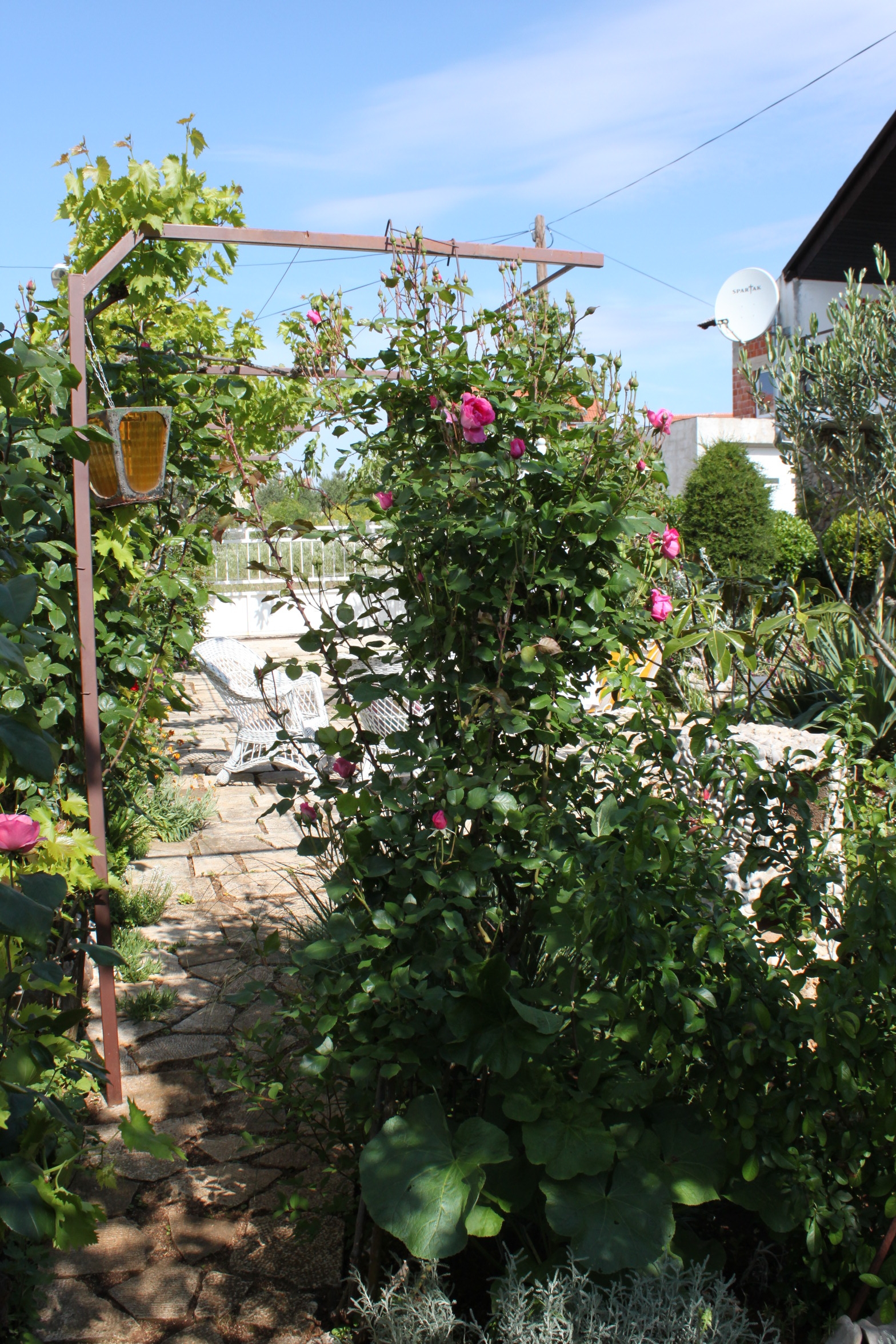 Four-bedroom apartment with terrace Vodice  A-a