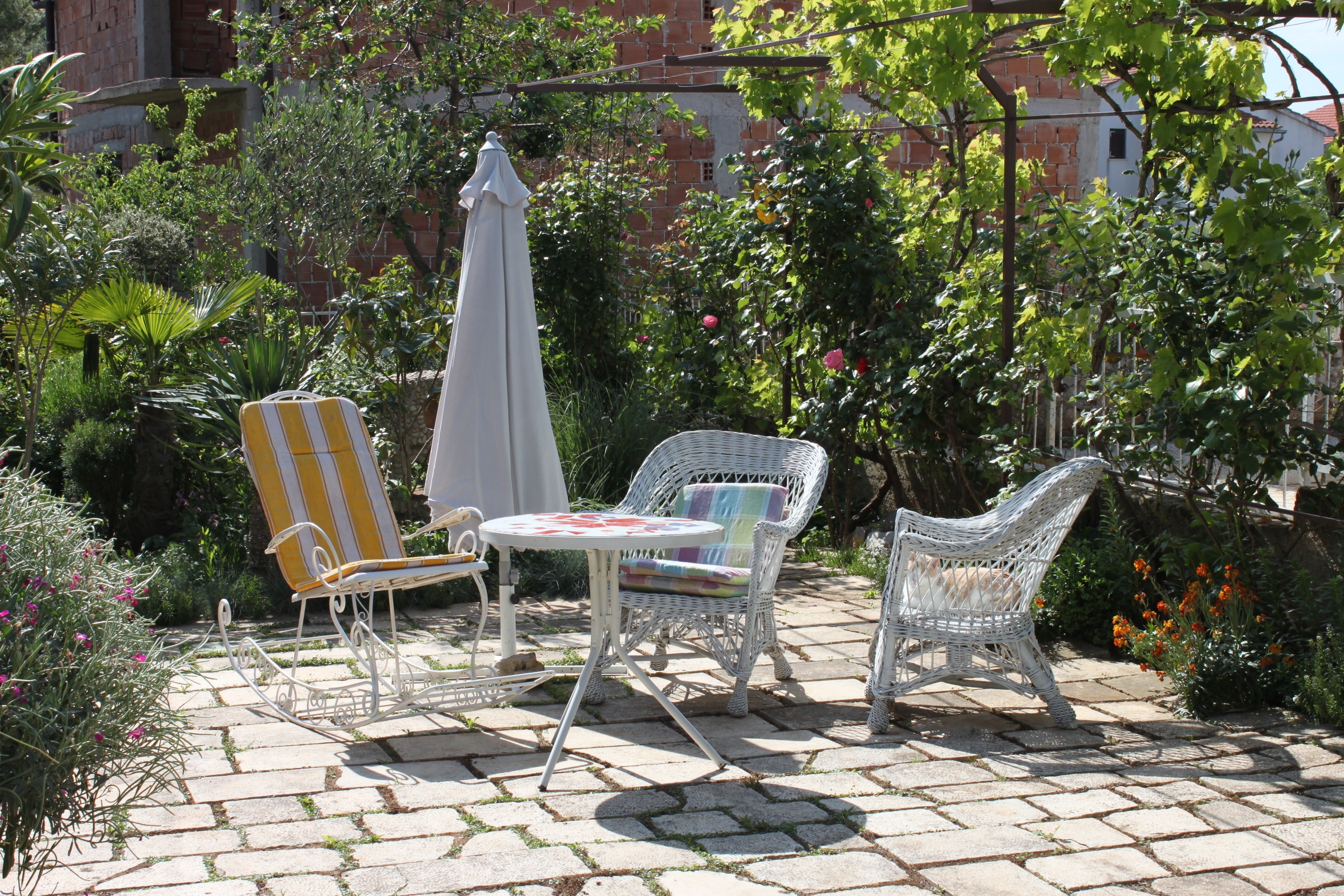 Four-bedroom apartment with terrace Vodice  A-a