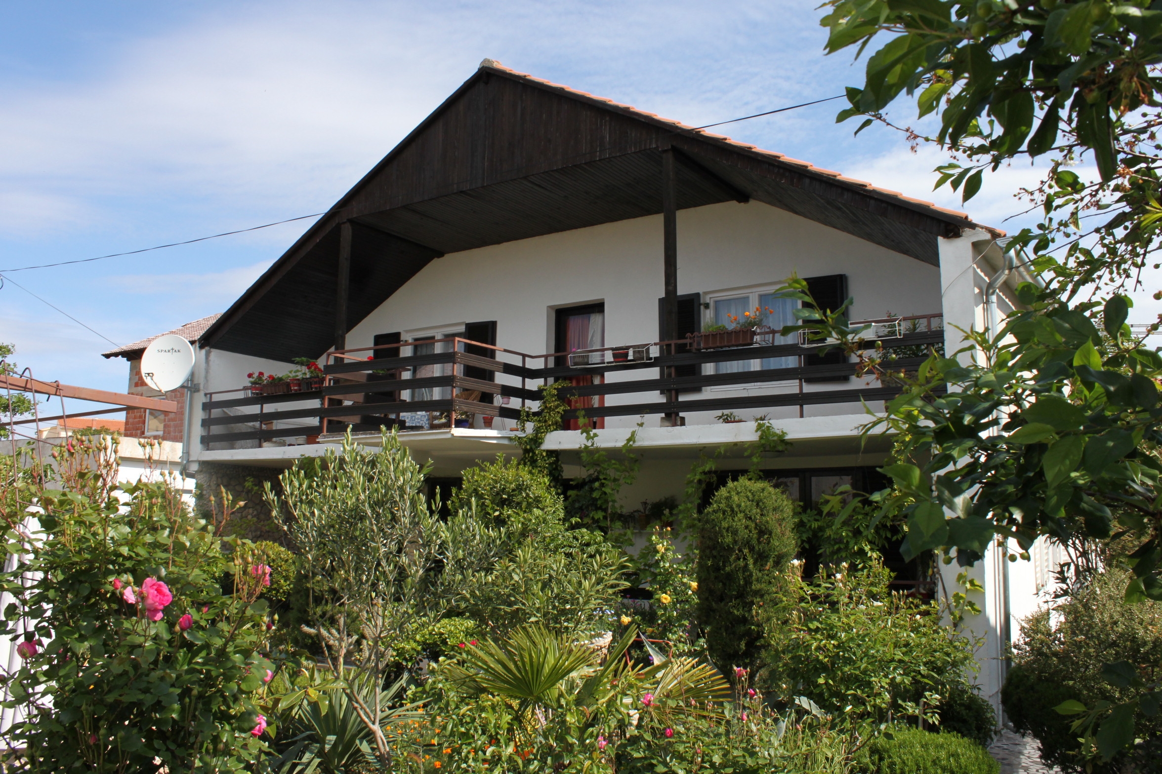 Four-bedroom apartment with terrace Vodice  A-a