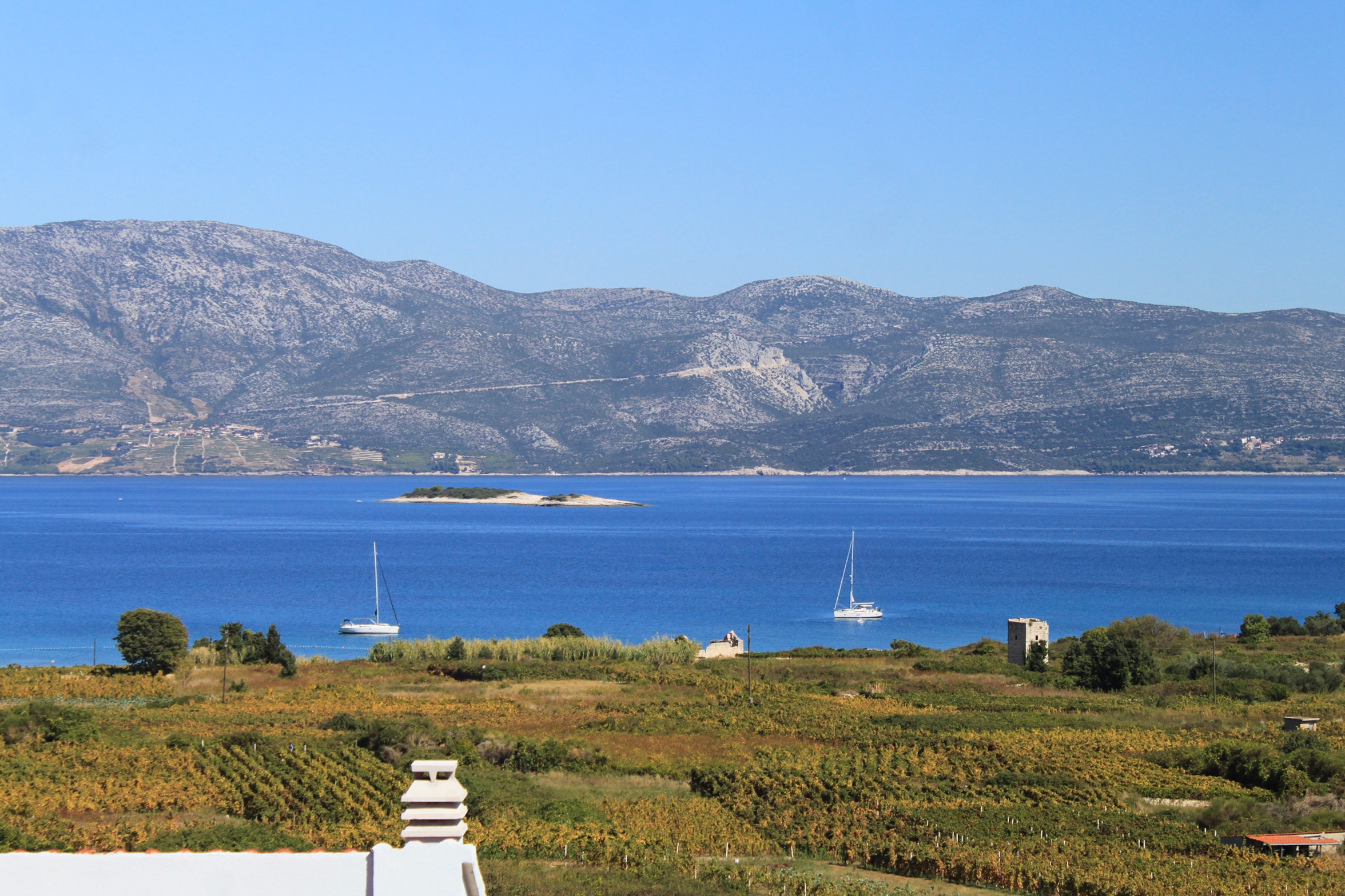Two bedroom apartment with terrace and sea view Lumbarda, Korčula  A-a