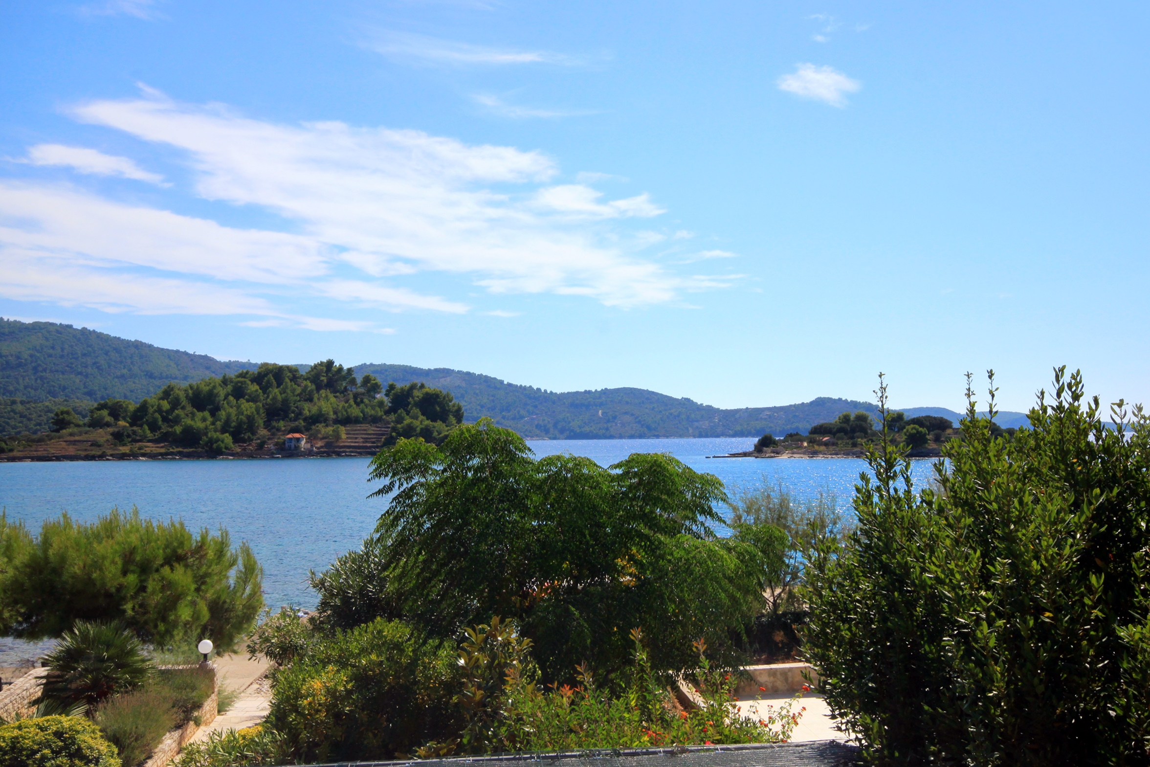 One bedroom apartment near beach Cove Gradina, Korčula  A-b