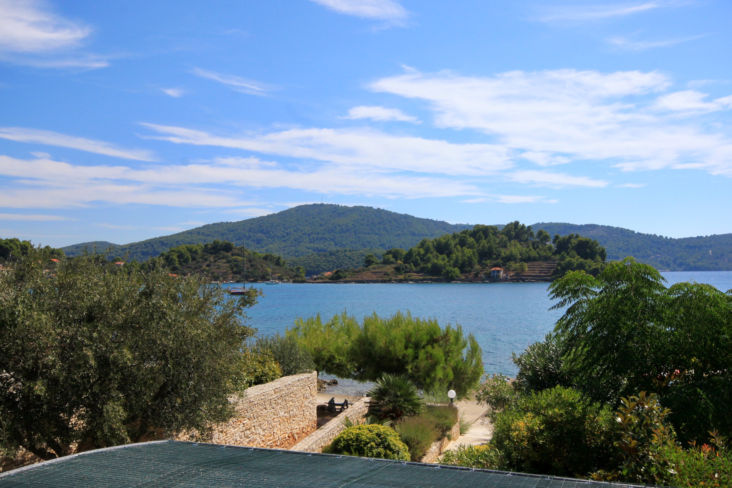 One bedroom apartment near beach Cove Gradina, Korčula  A-b