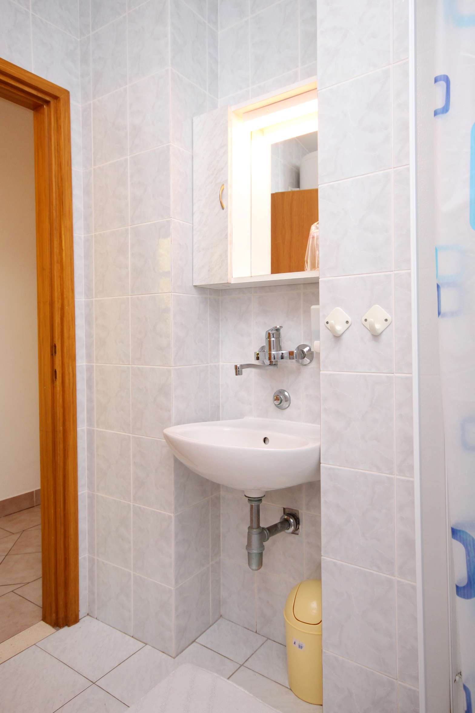 Two bedroom apartment near beach Prižba, Korčula  A-a
