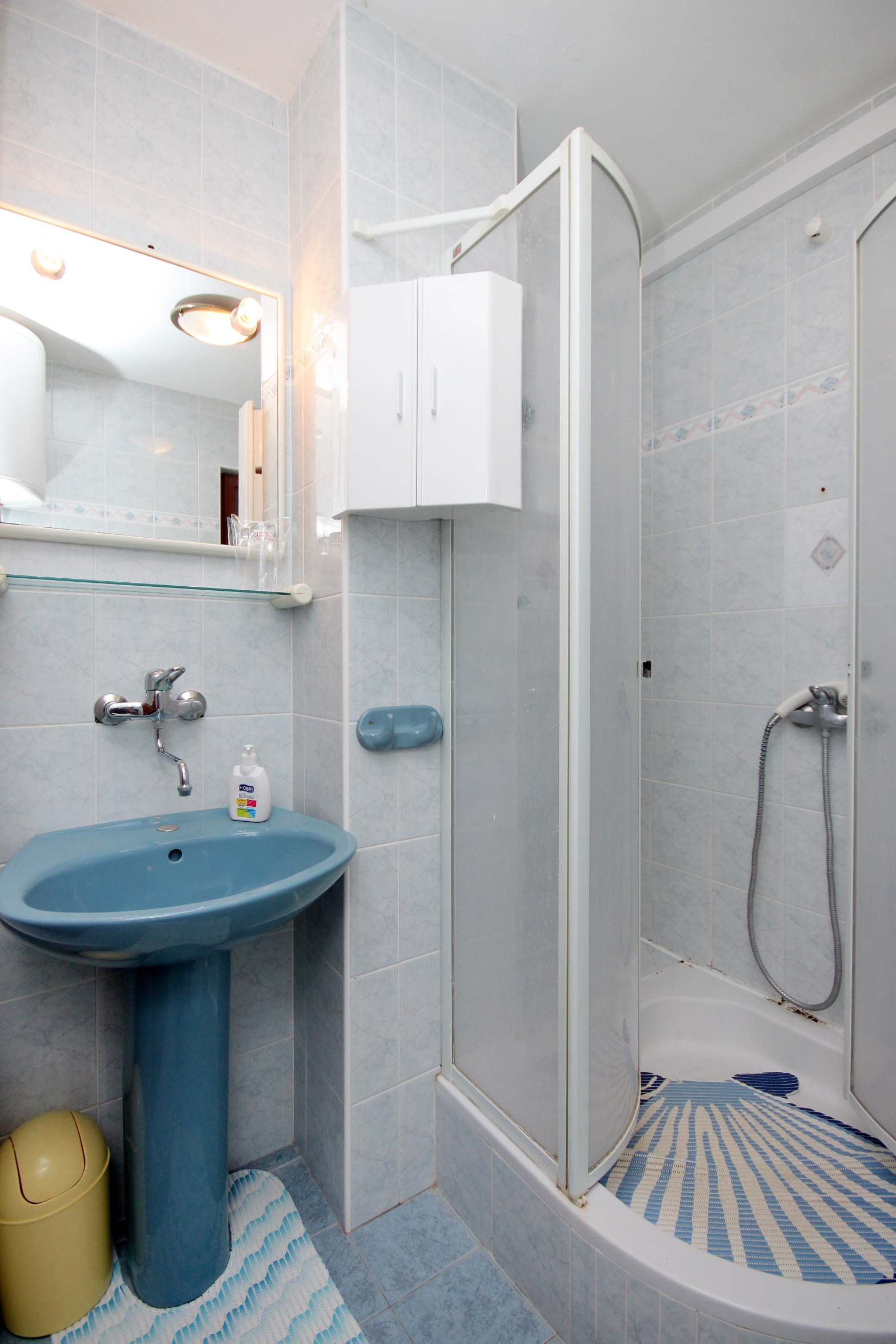 One bedroom apartment near beach Prižba, Korčula  A-b
