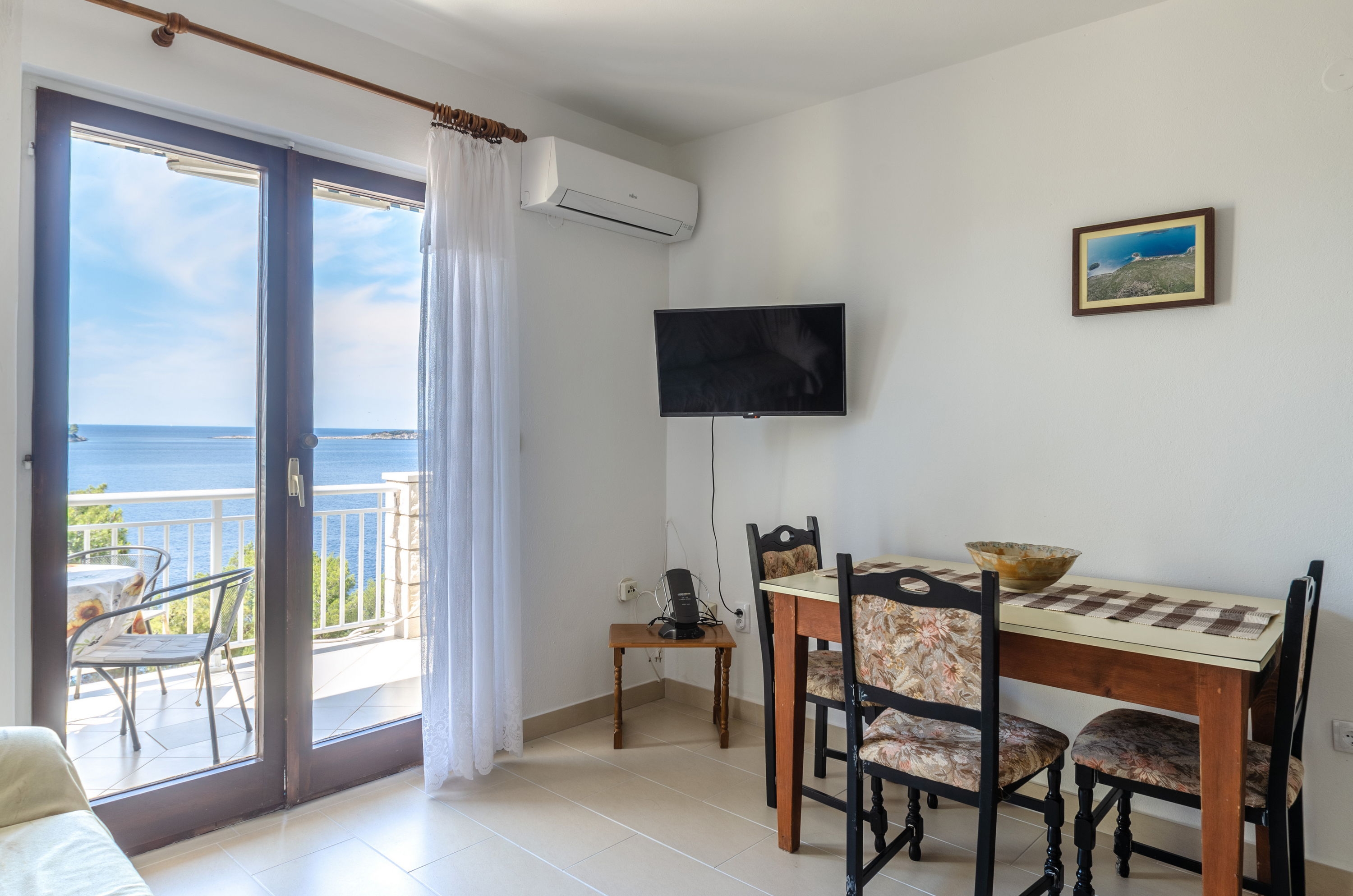 One bedroom apartment near beach Prižba, Korčula (A-9276-c)
